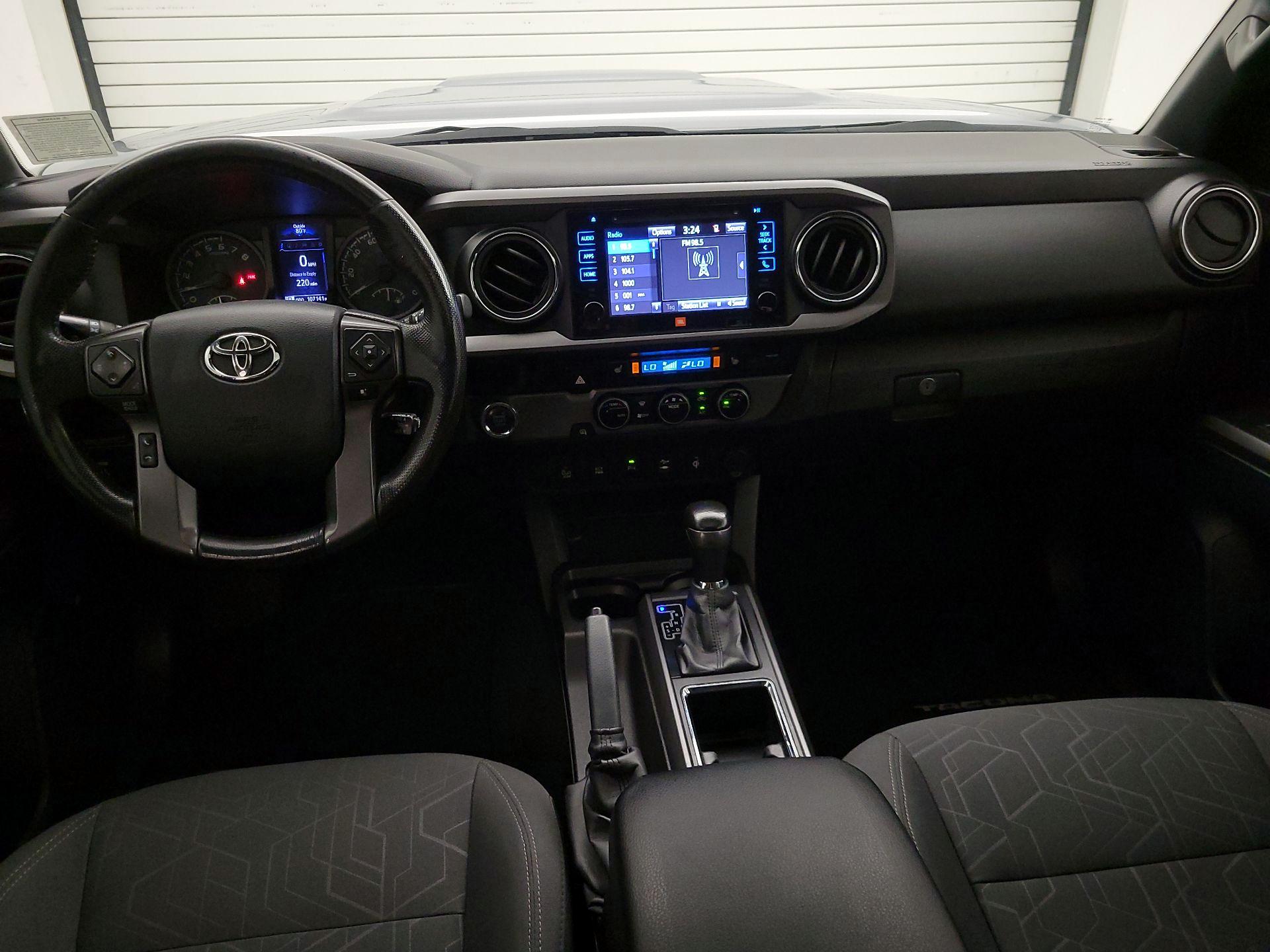 Thumbnail: 2016 Toyota Tacoma - 9