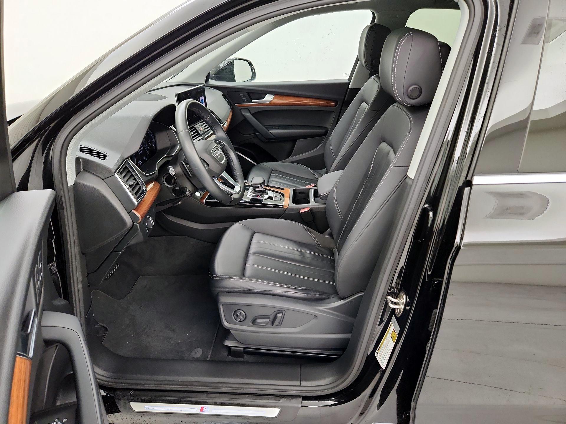 Thumbnail: 2021 Audi Q5 - 11