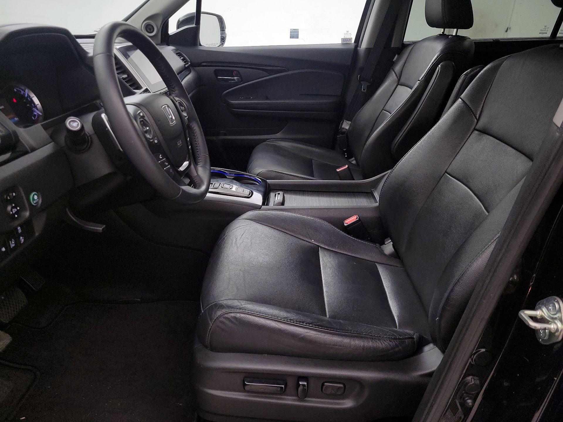 Thumbnail: 2017 Honda Pilot - 11