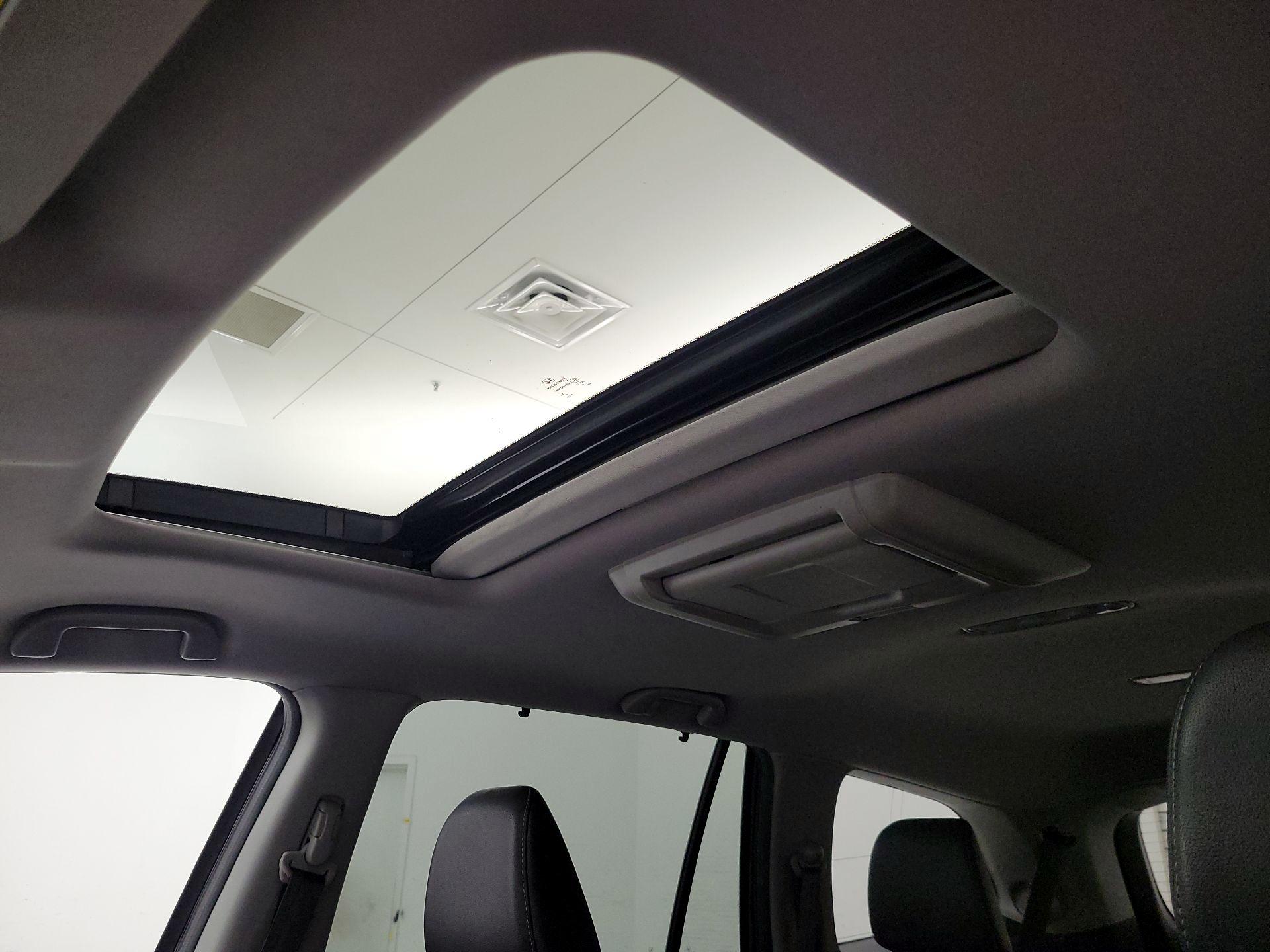 Thumbnail: 2017 Honda Pilot - 19