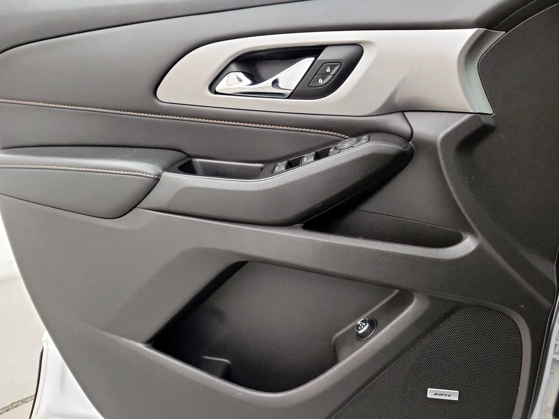 Thumbnail: 2019 Chevrolet Traverse - 12