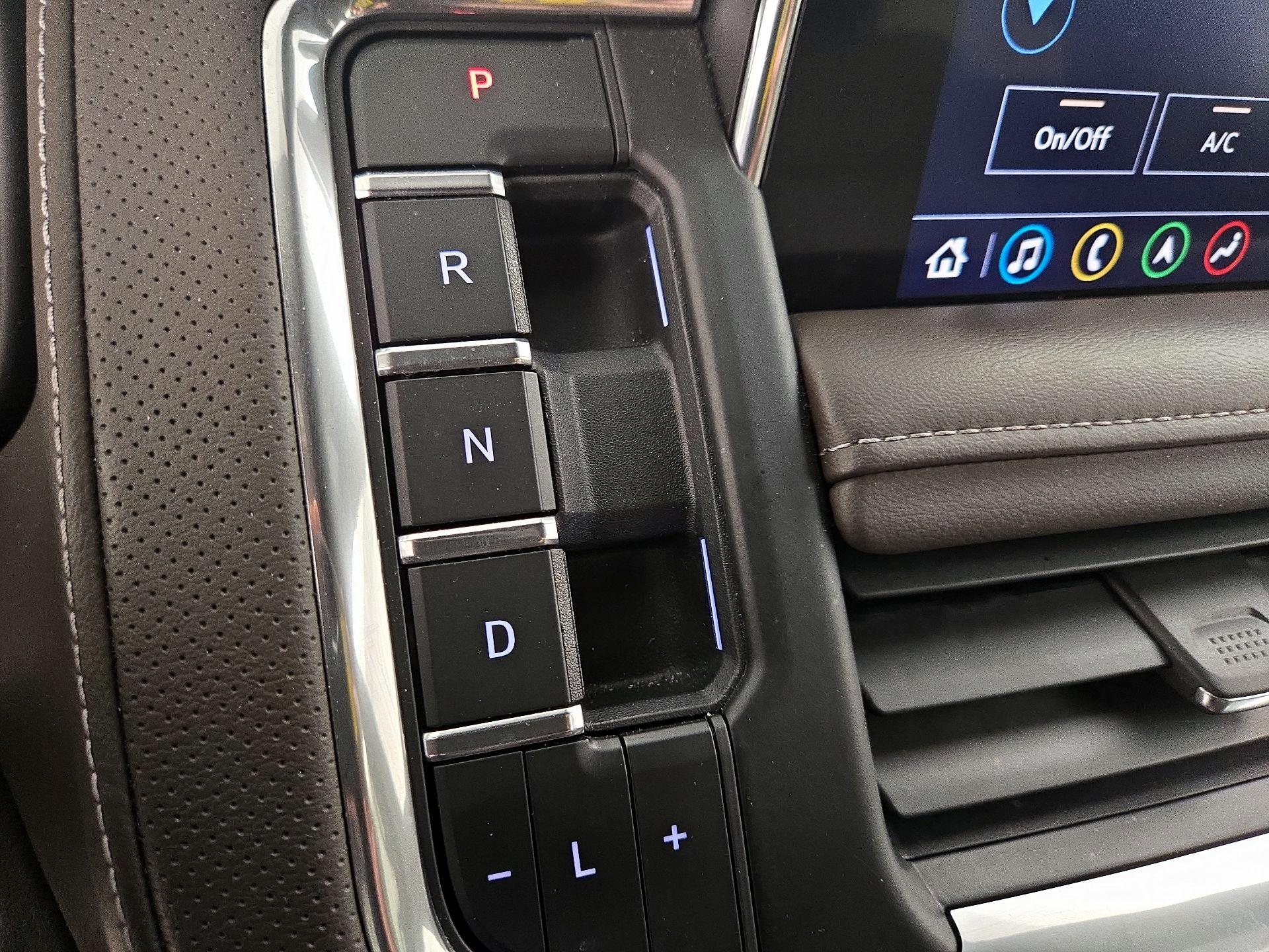 Thumbnail: 2021 GMC Yukon XL - 18