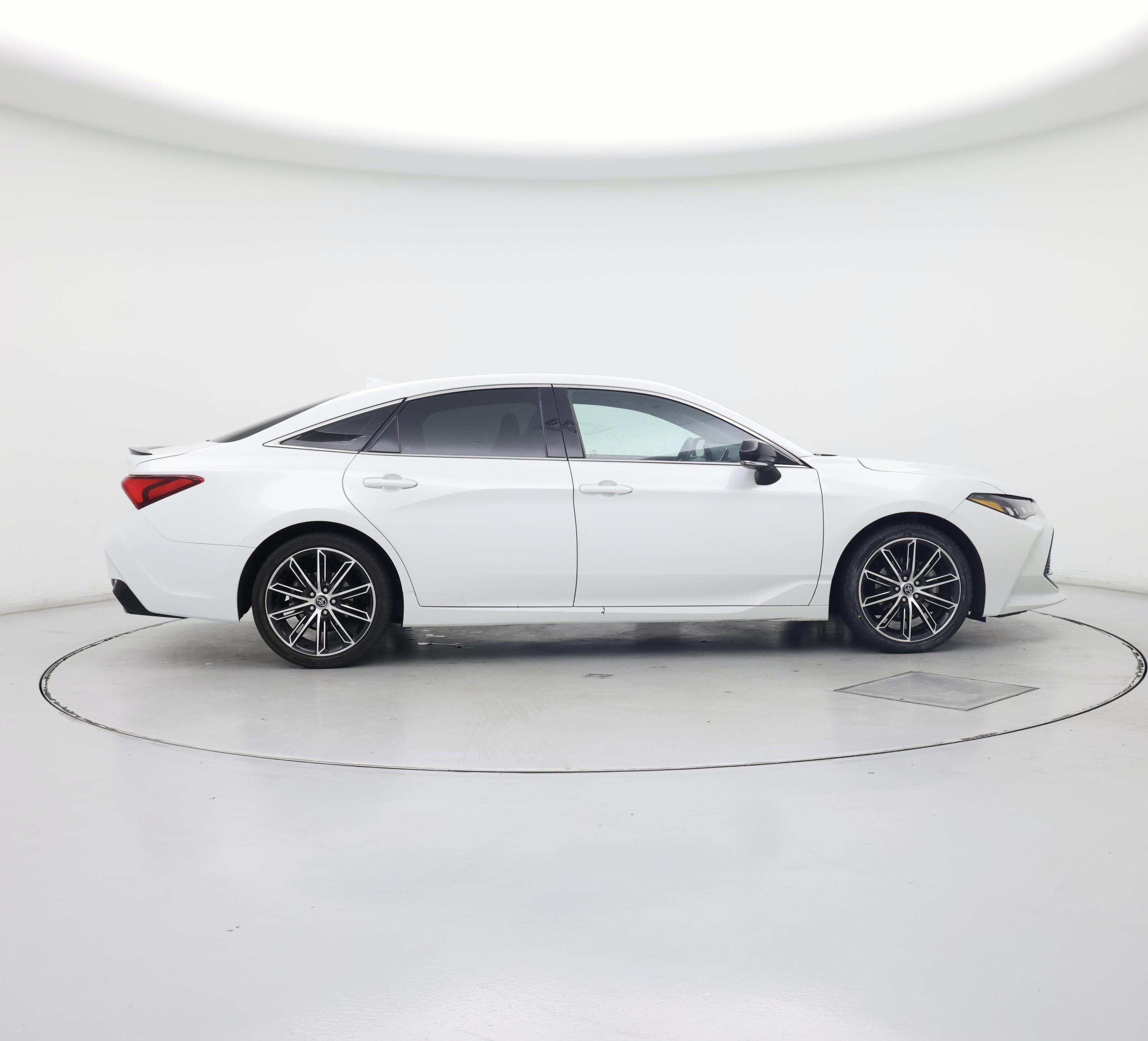 Thumbnail: 2020 Toyota Avalon - 7