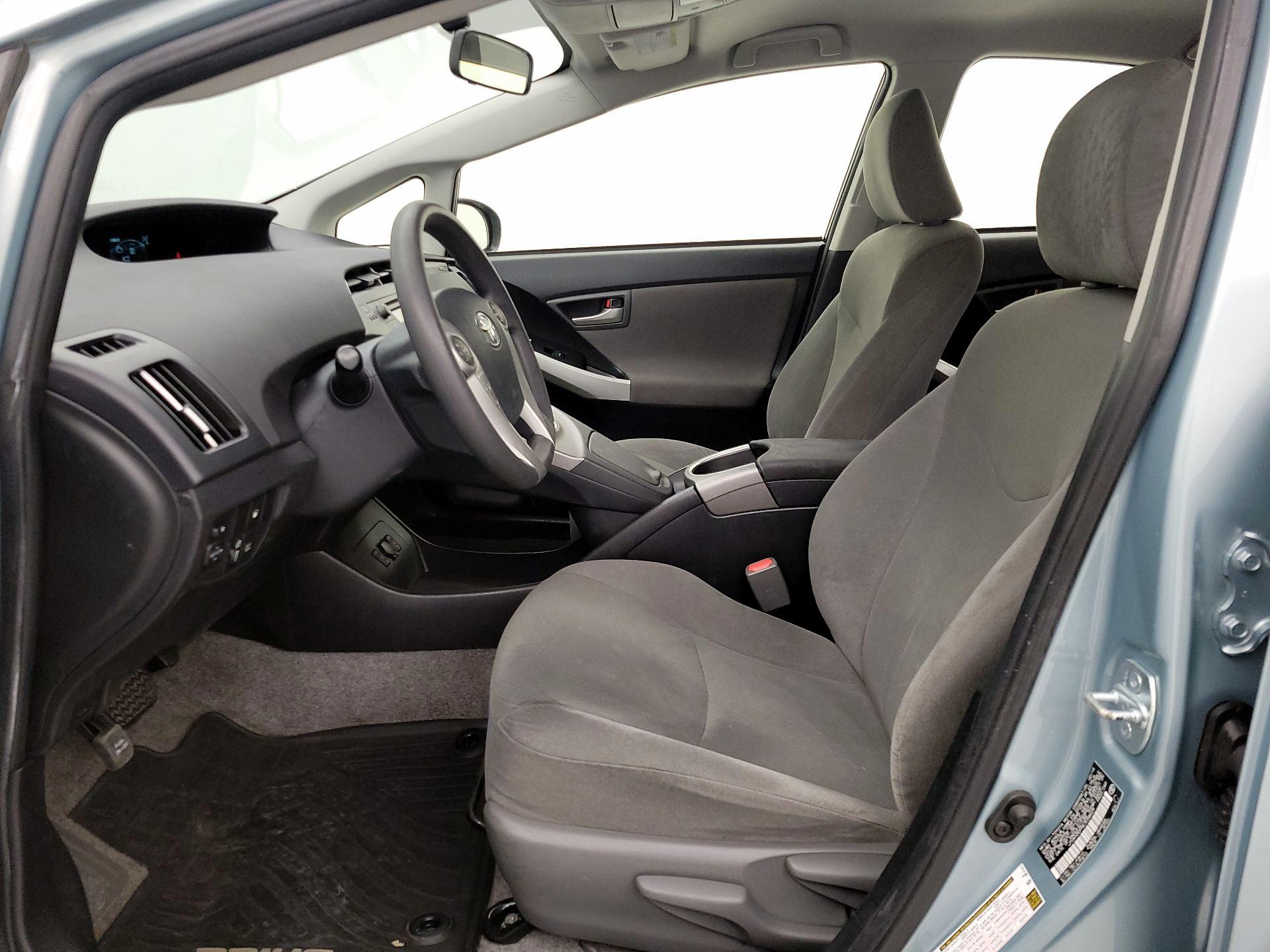 Thumbnail: 2014 Toyota Prius - 11