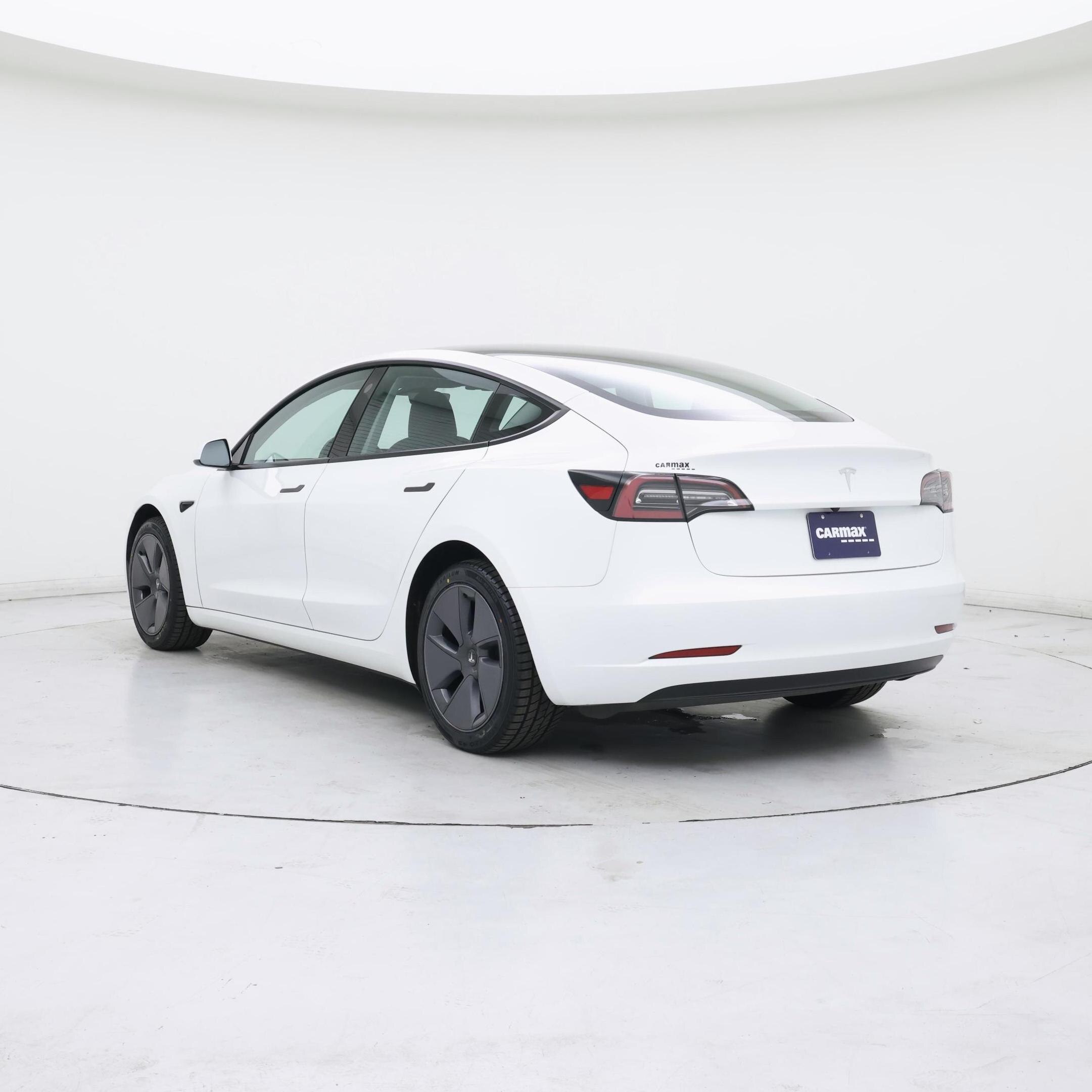Thumbnail: 2023 Tesla Model 3 - 2