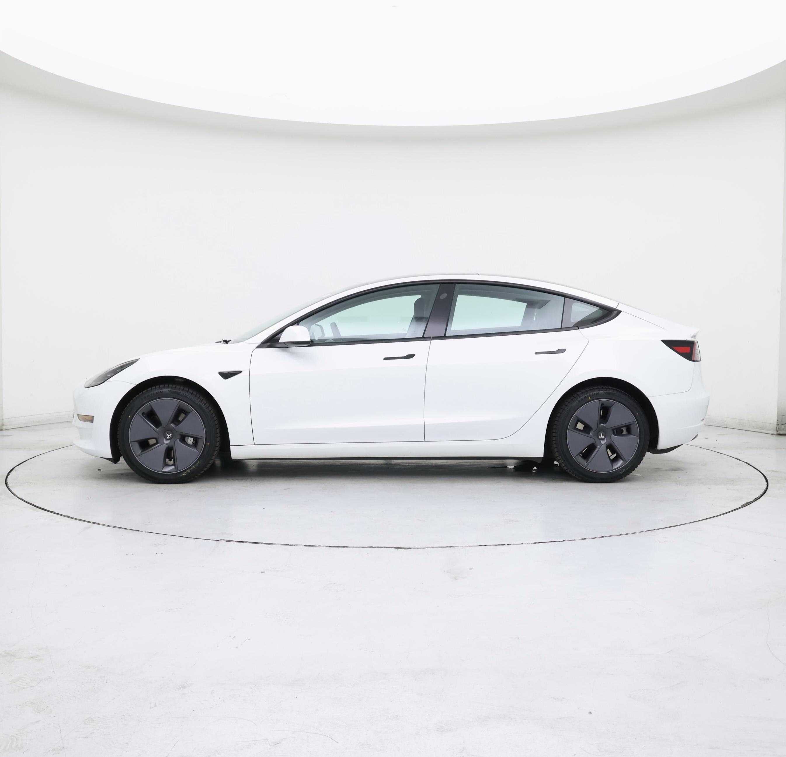 Thumbnail: 2023 Tesla Model 3 - 3