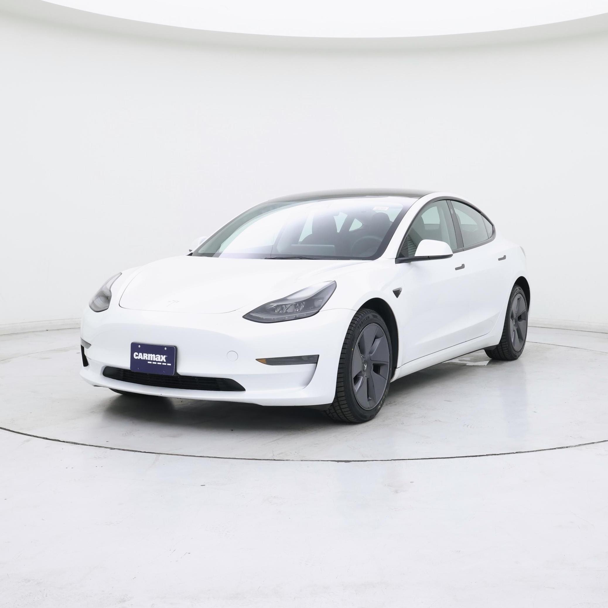 Thumbnail: 2023 Tesla Model 3 - 4