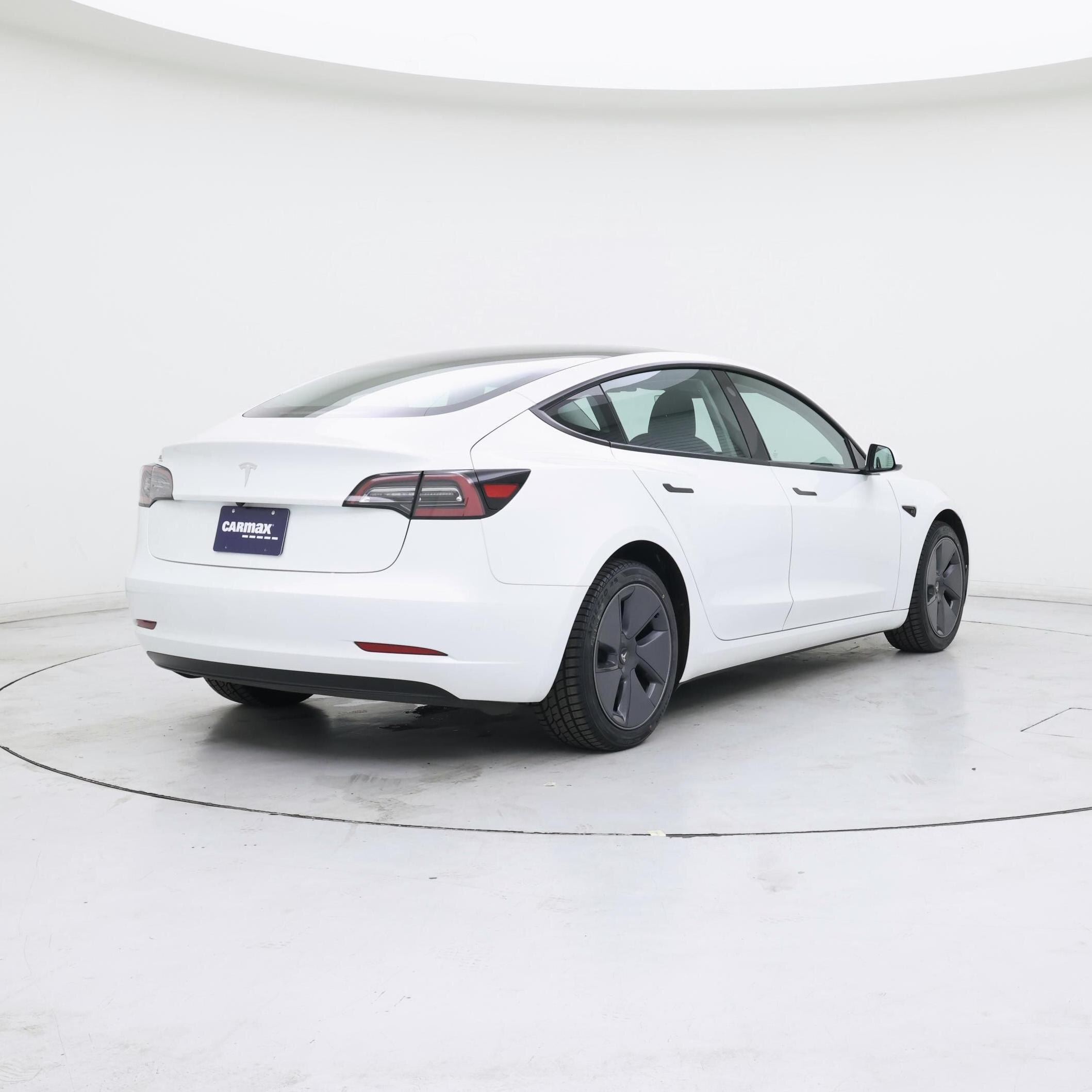 Thumbnail: 2023 Tesla Model 3 - 8