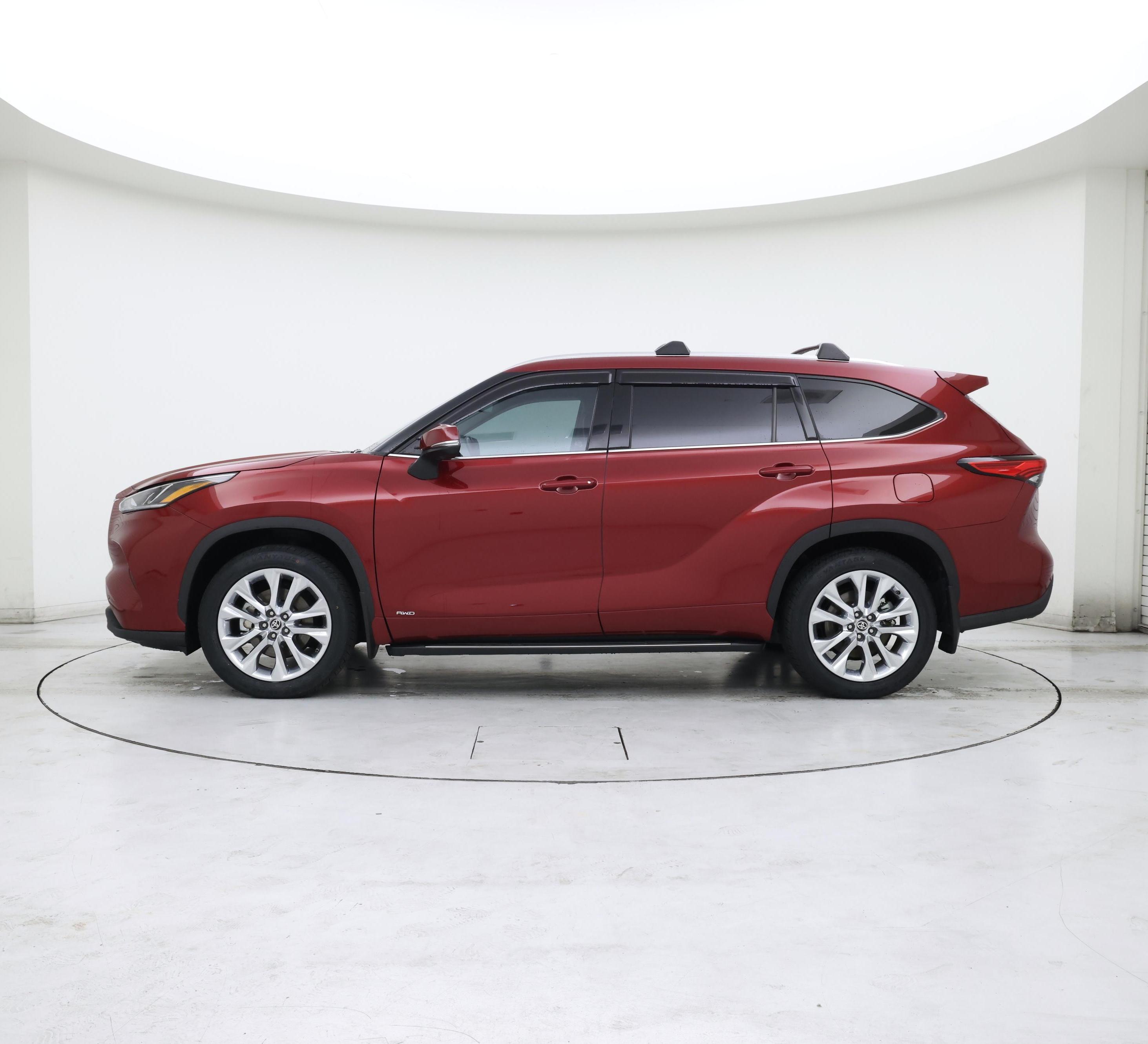 Thumbnail: 2023 Toyota Highlander - 3
