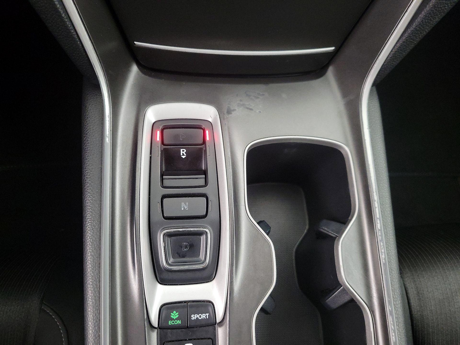 Thumbnail: 2019 Honda Accord - 17