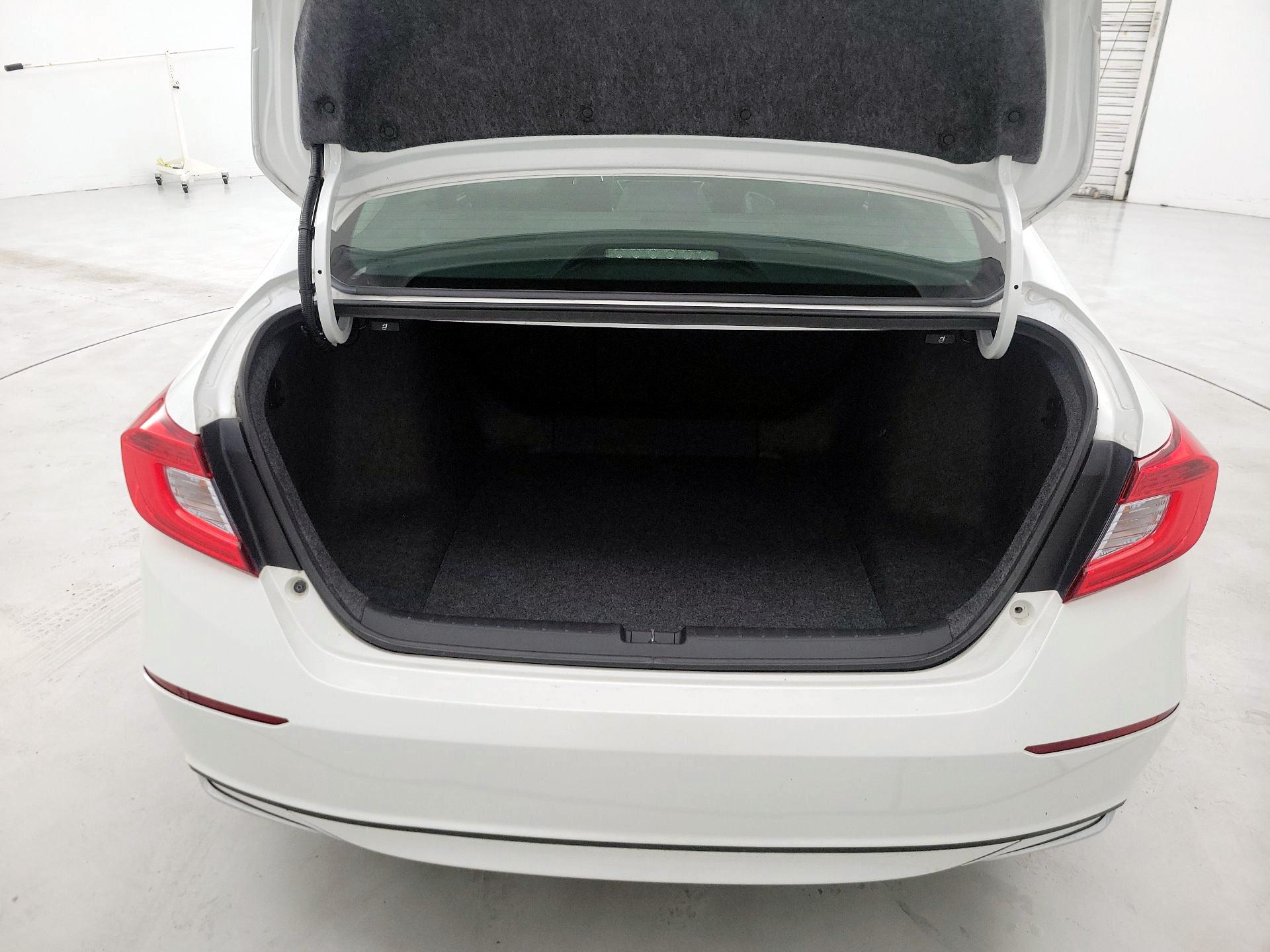 Thumbnail: 2019 Honda Accord - 20