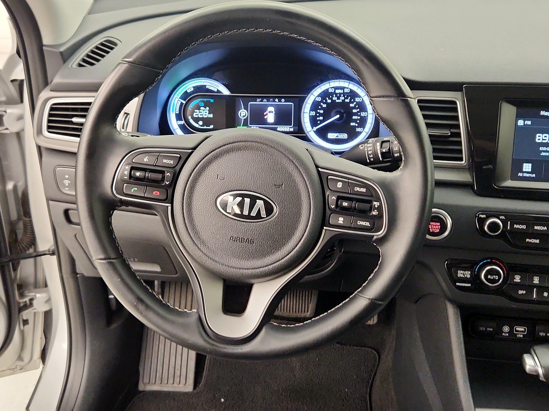 Thumbnail: 2019 Kia Niro - 10