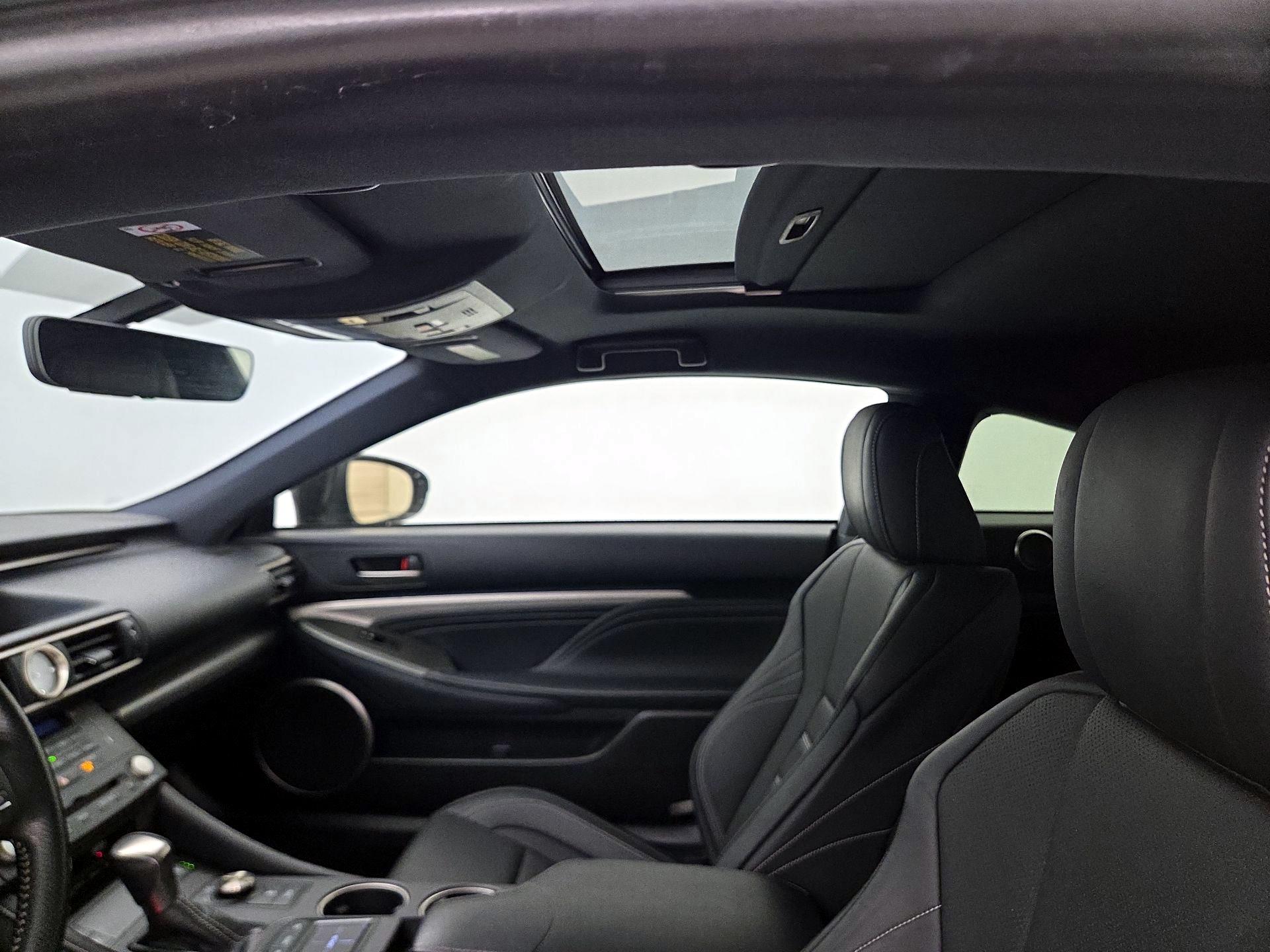 Thumbnail: 2017 Lexus RC - 20