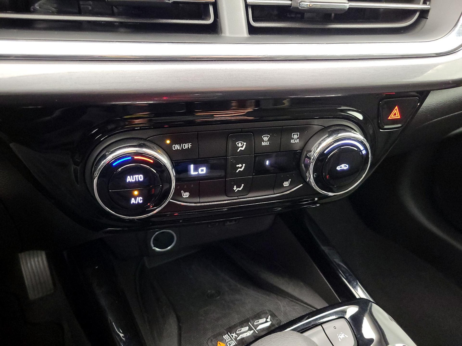 2026 Chevrolet Trax Activ - Photo 17