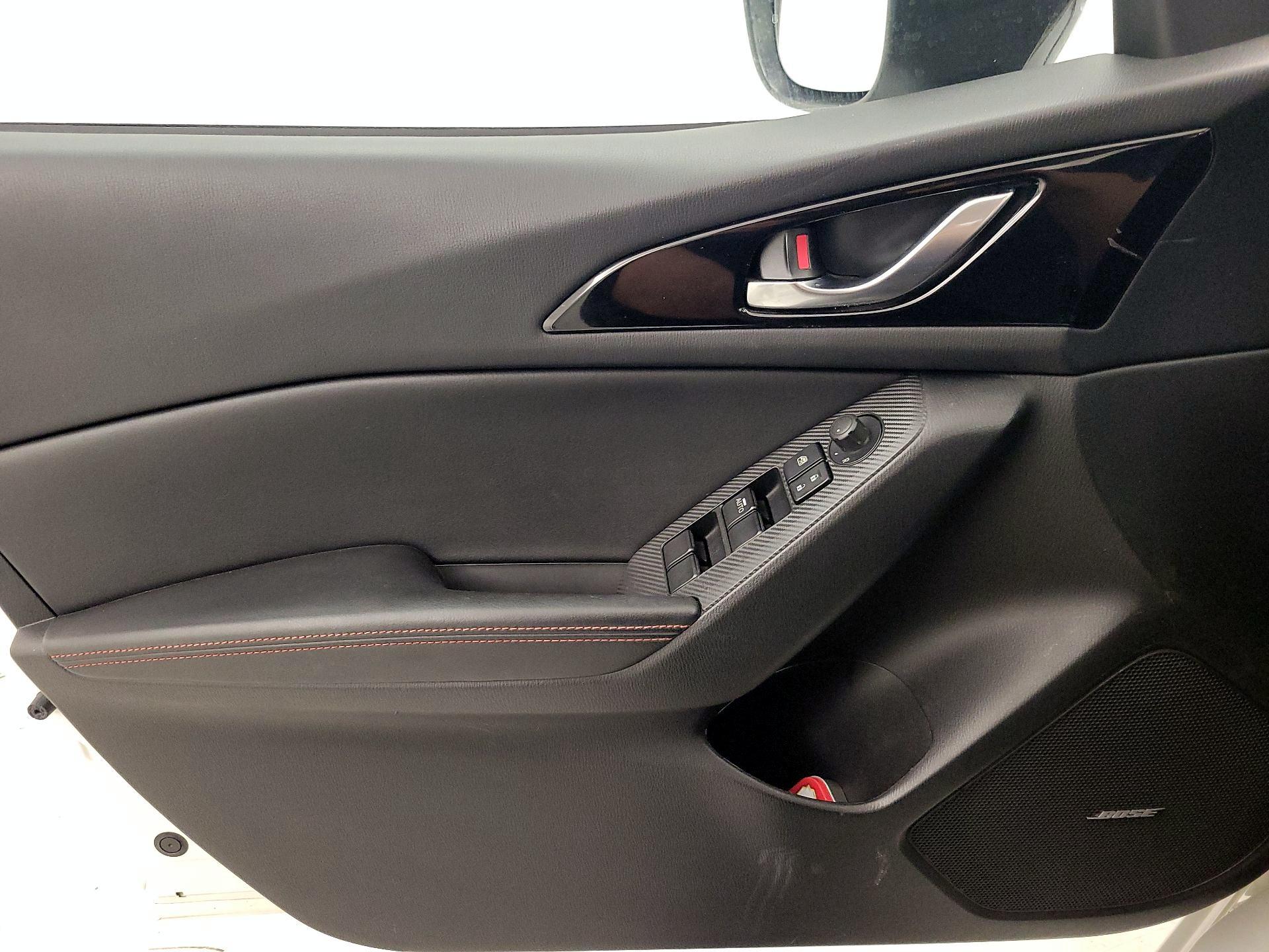 Thumbnail: 2015 Mazda Mazda3 - 12
