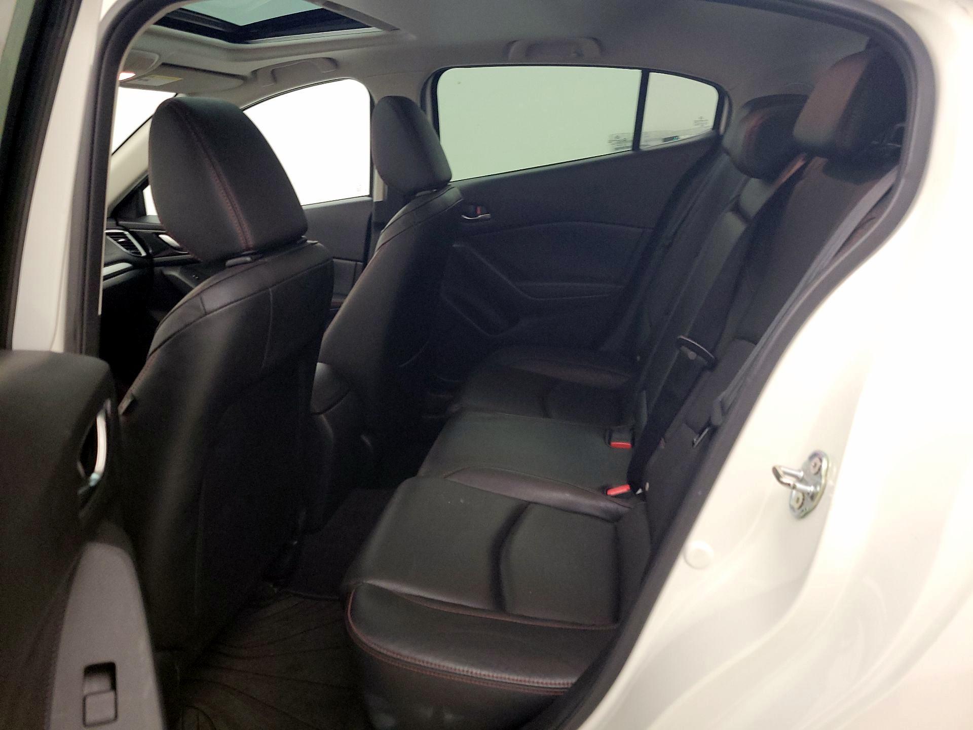 Thumbnail: 2015 Mazda Mazda3 - 20