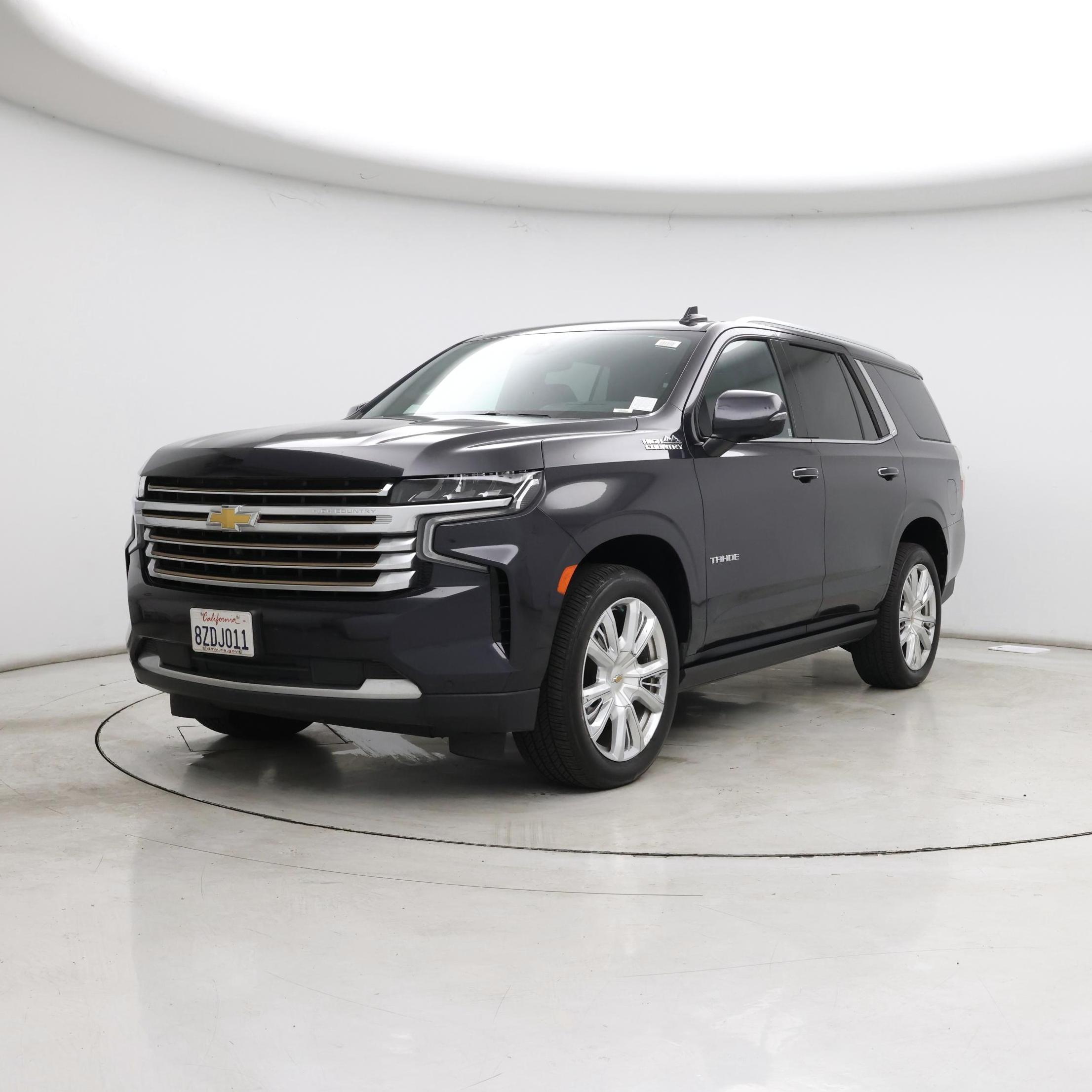 Thumbnail: 2022 Chevrolet Tahoe - 4