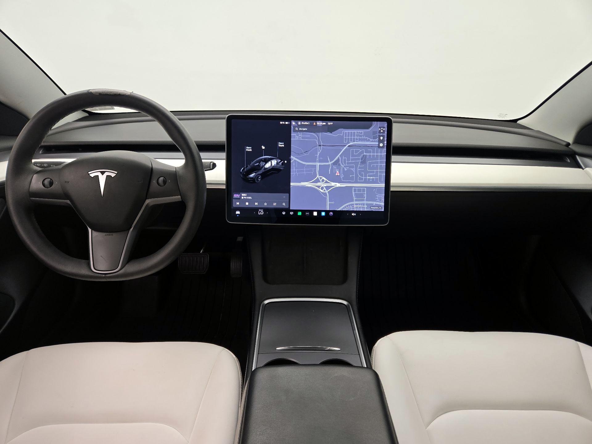 Thumbnail: 2022 Tesla Model 3 - 9