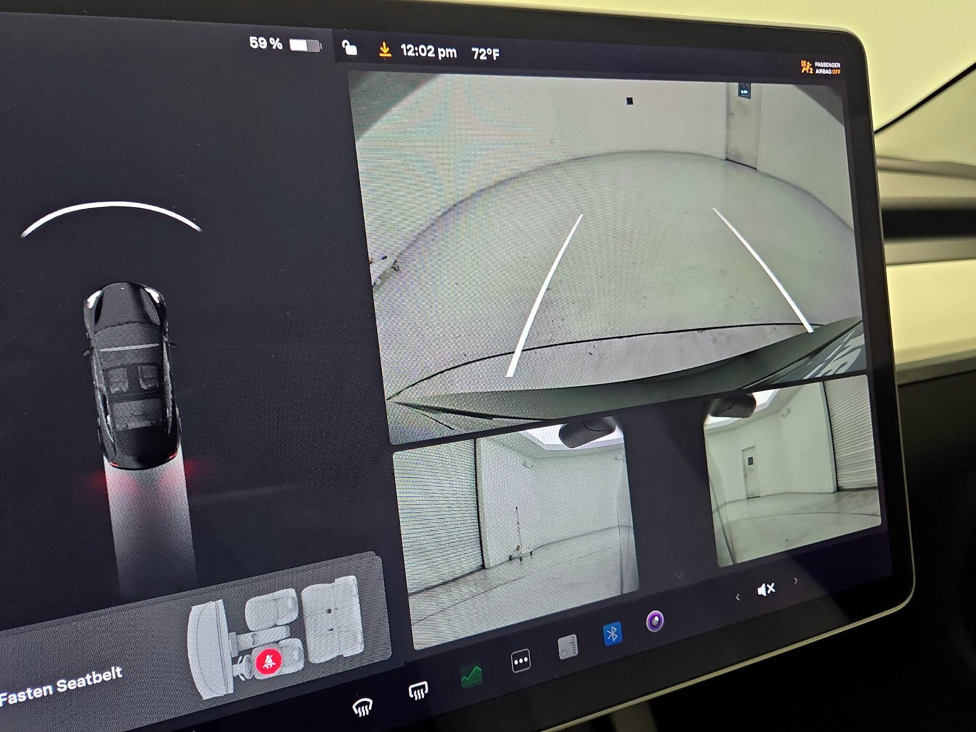 Thumbnail: 2022 Tesla Model 3 - 14