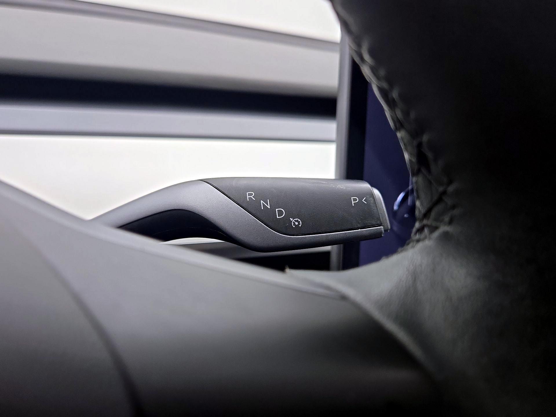 Thumbnail: 2022 Tesla Model 3 - 17