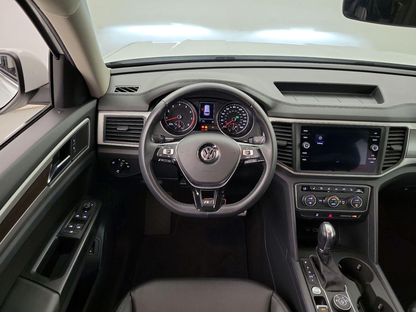 2019 Volkswagen Atlas SE R-Line w/Tech - Photo 11