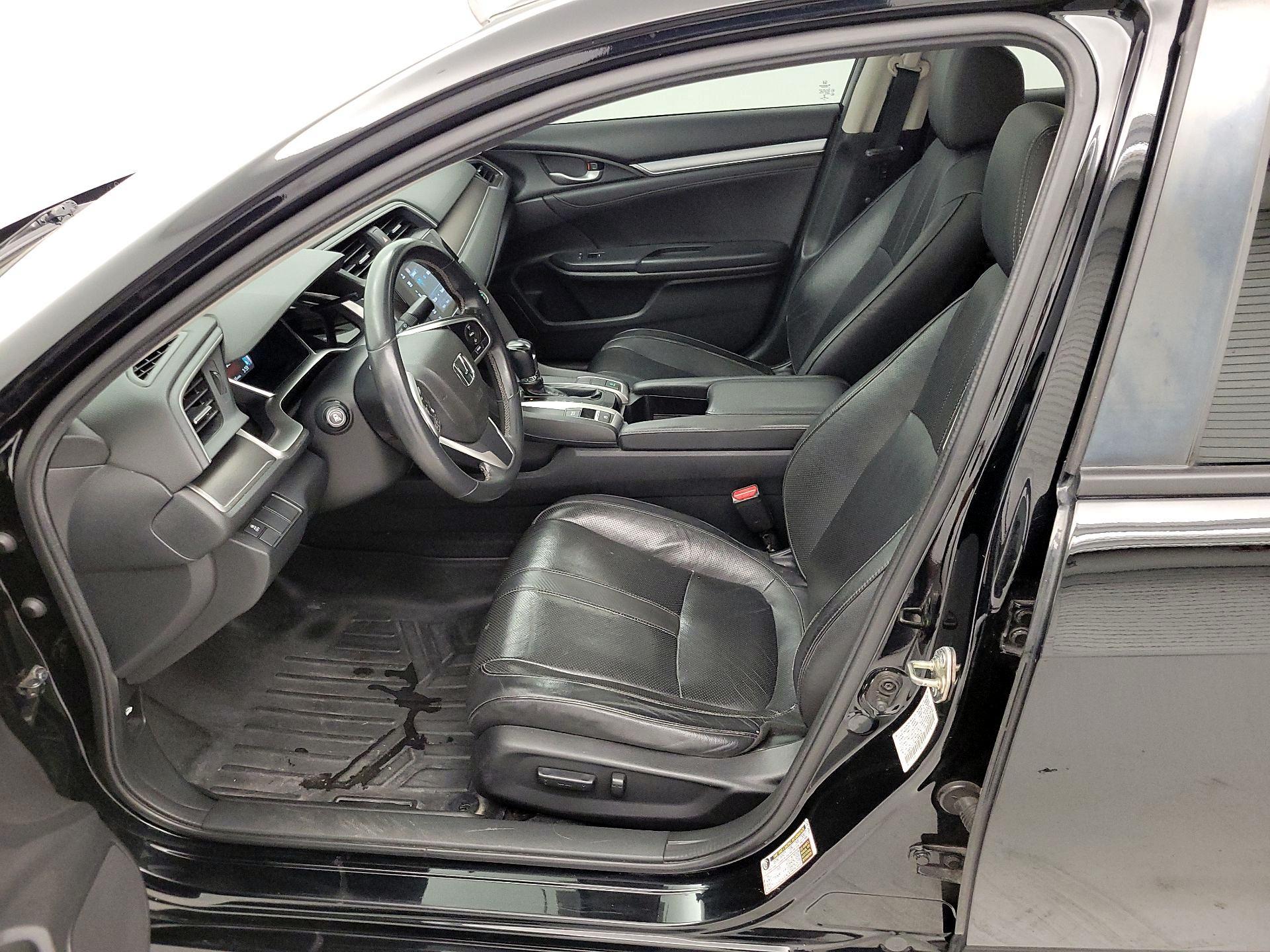 Thumbnail: 2016 Honda Civic - 11