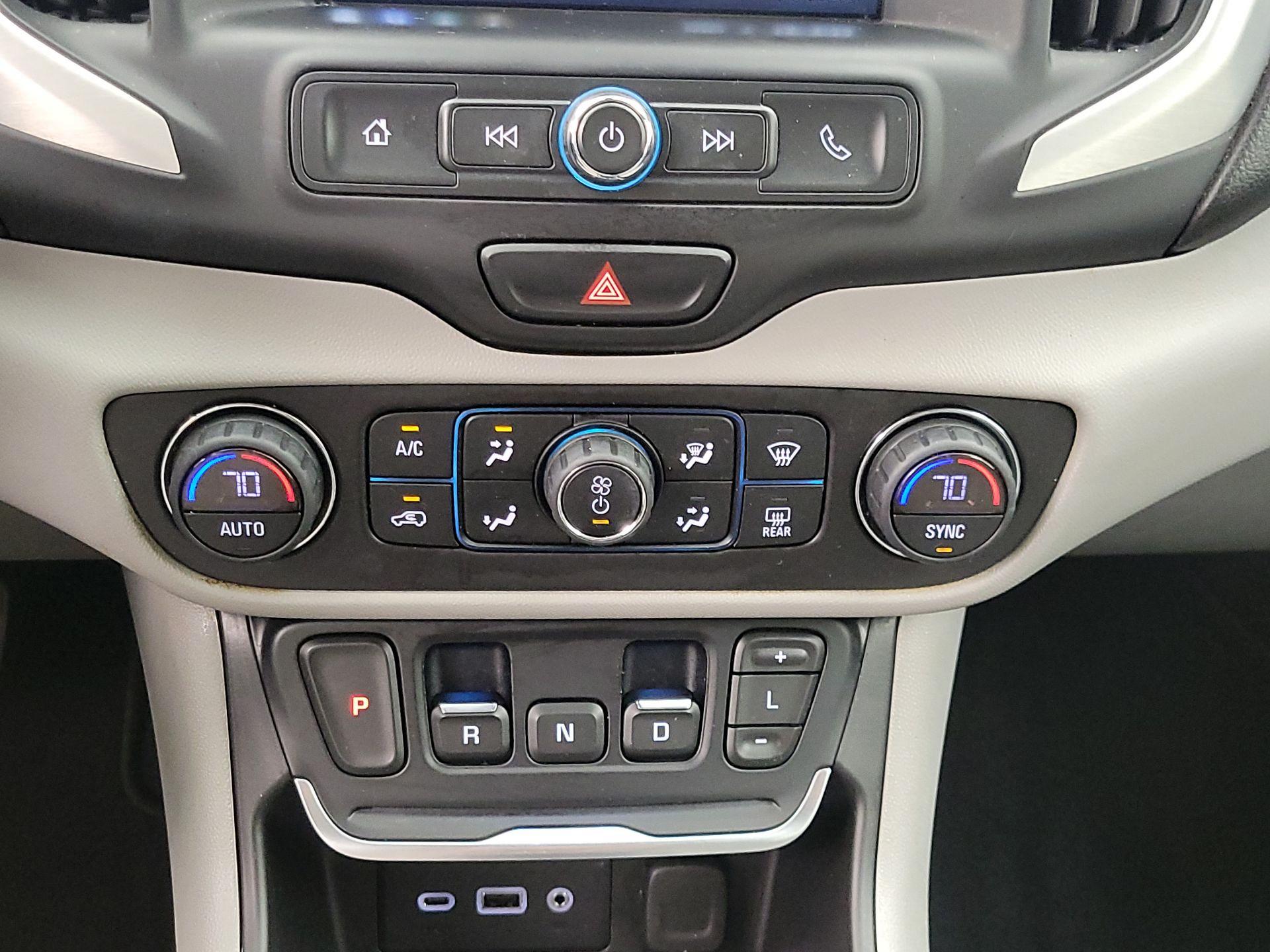 Thumbnail: 2019 GMC Terrain - 16
