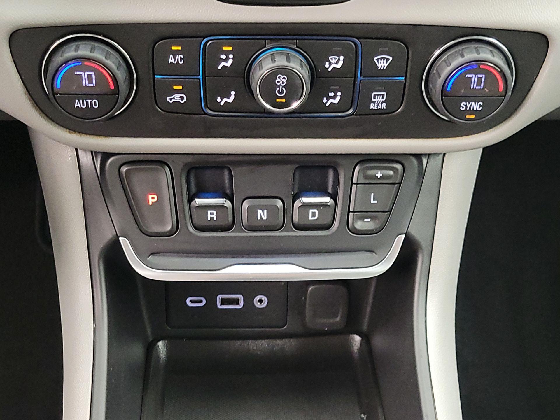 Thumbnail: 2019 GMC Terrain - 17
