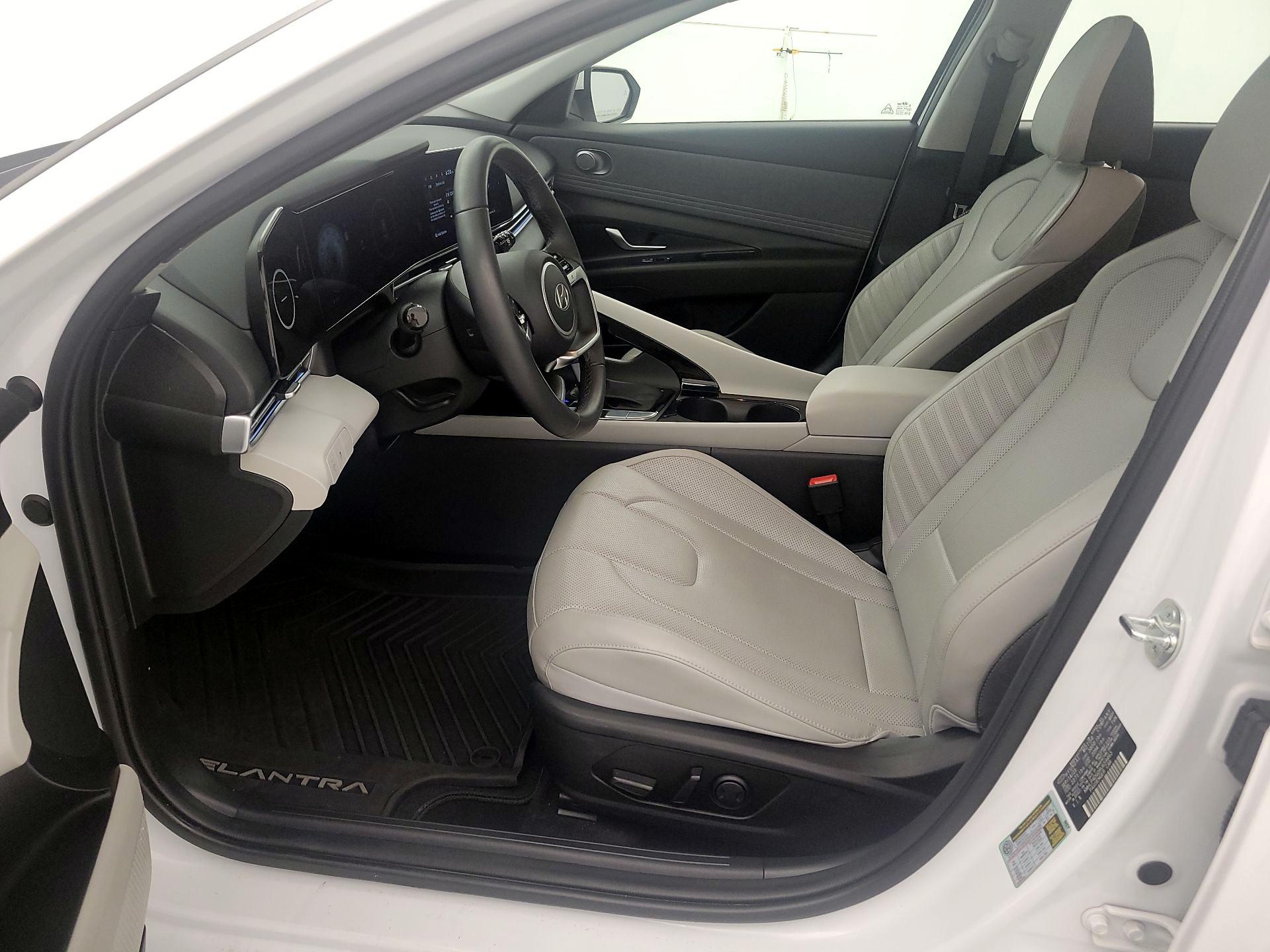 Thumbnail: 2024 Hyundai Elantra - 11
