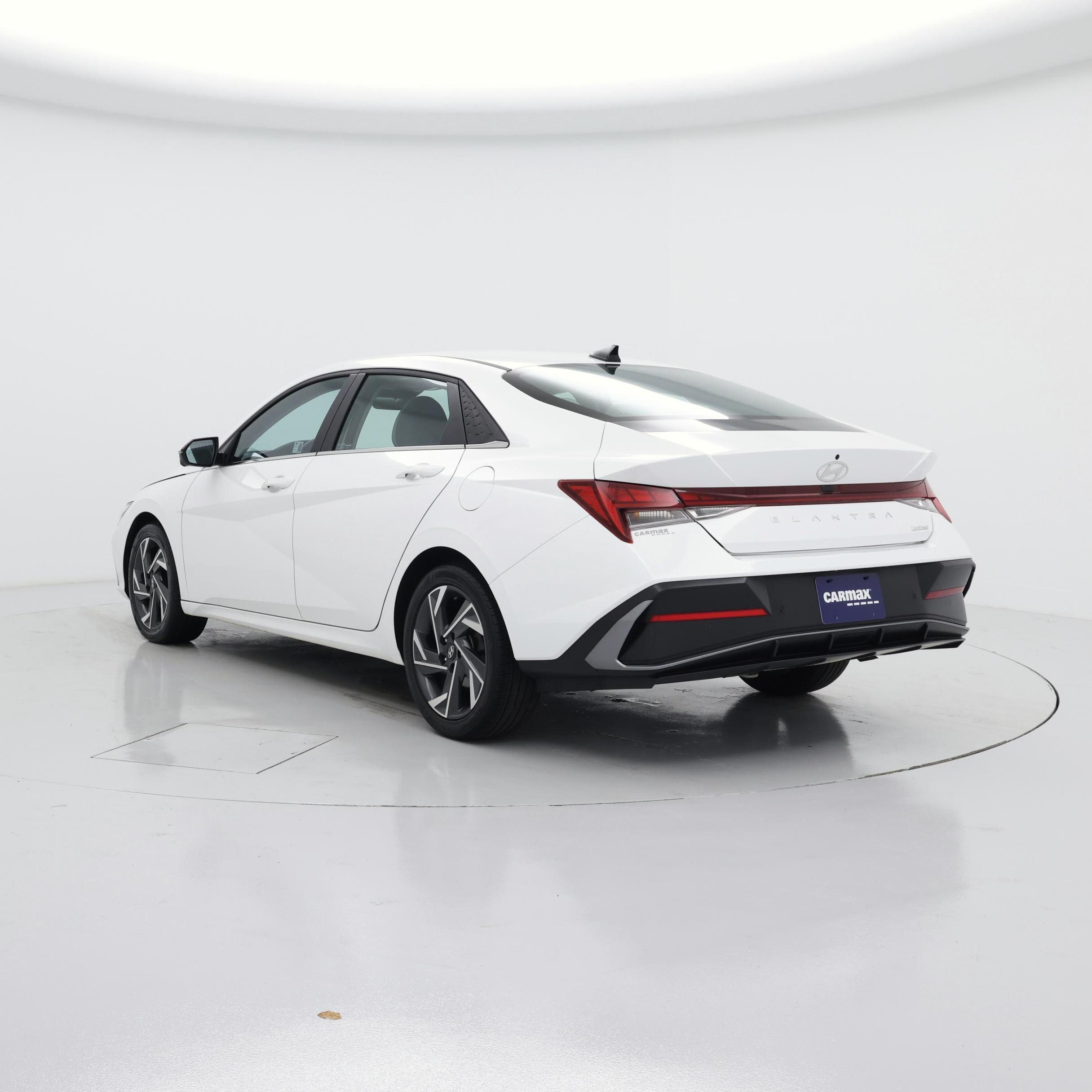 Thumbnail: 2024 Hyundai Elantra - 2