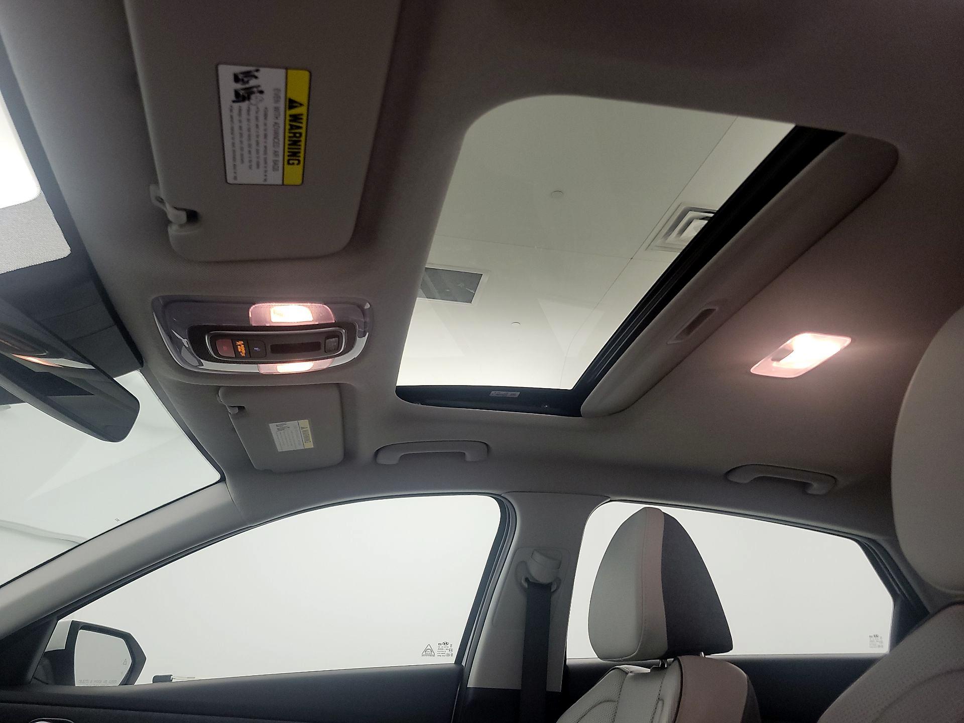 Thumbnail: 2024 Hyundai Elantra - 20