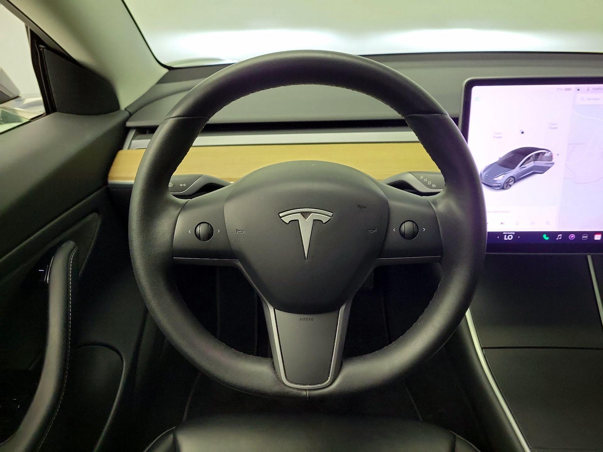 Thumbnail: 2020 Tesla Model 3 - 10