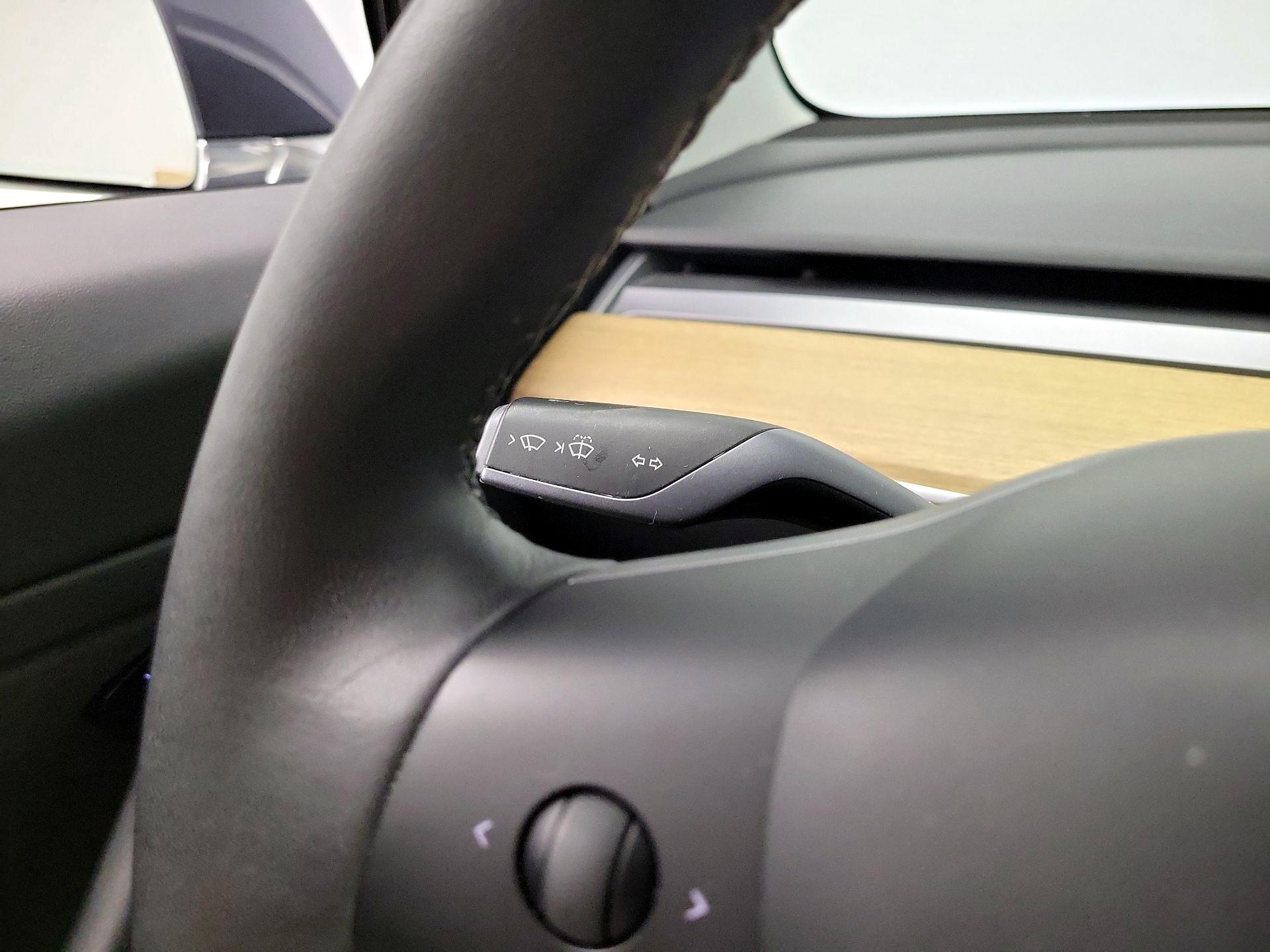 Thumbnail: 2020 Tesla Model 3 - 13