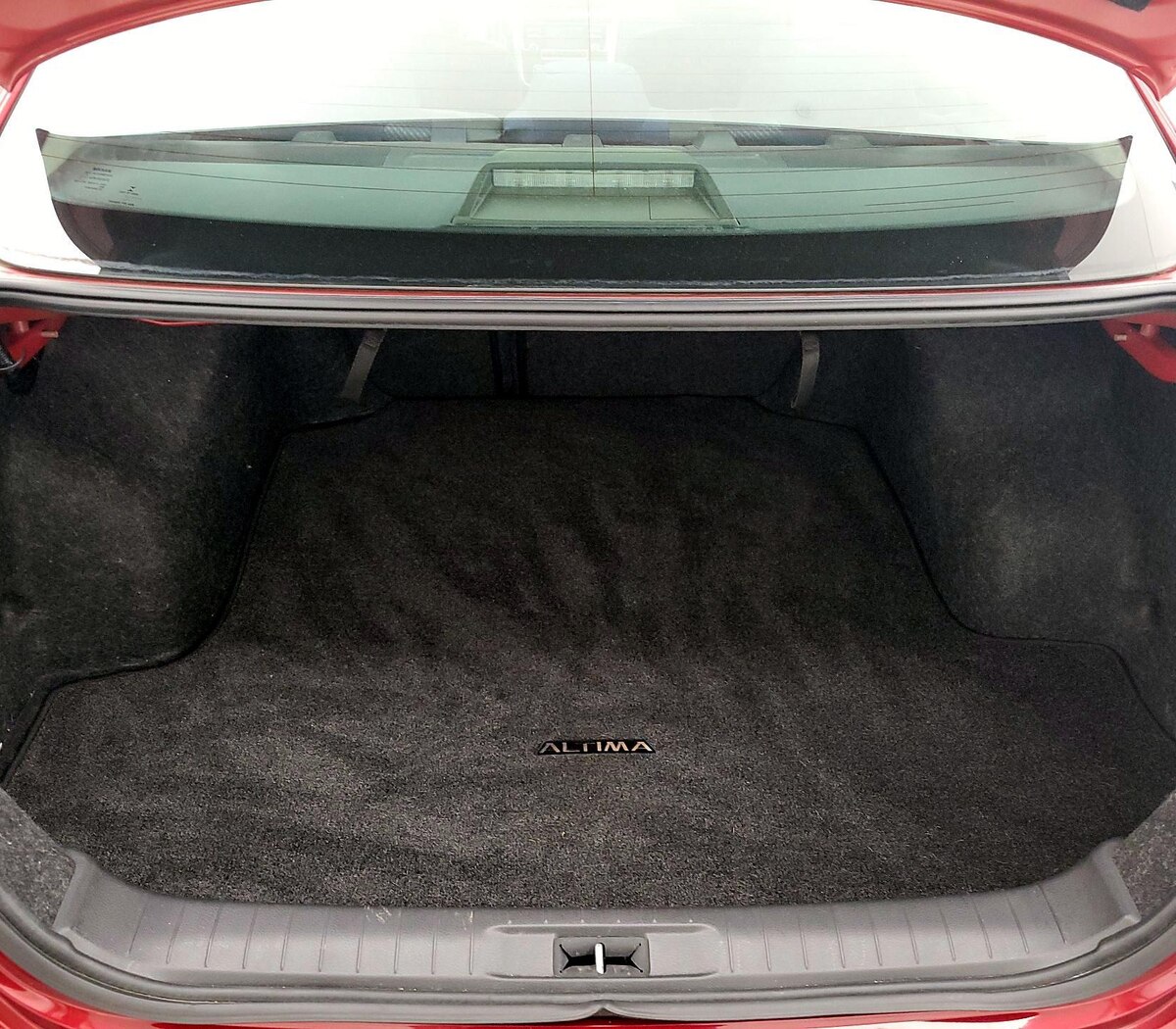 Trunk/Cargo (Seats Up)