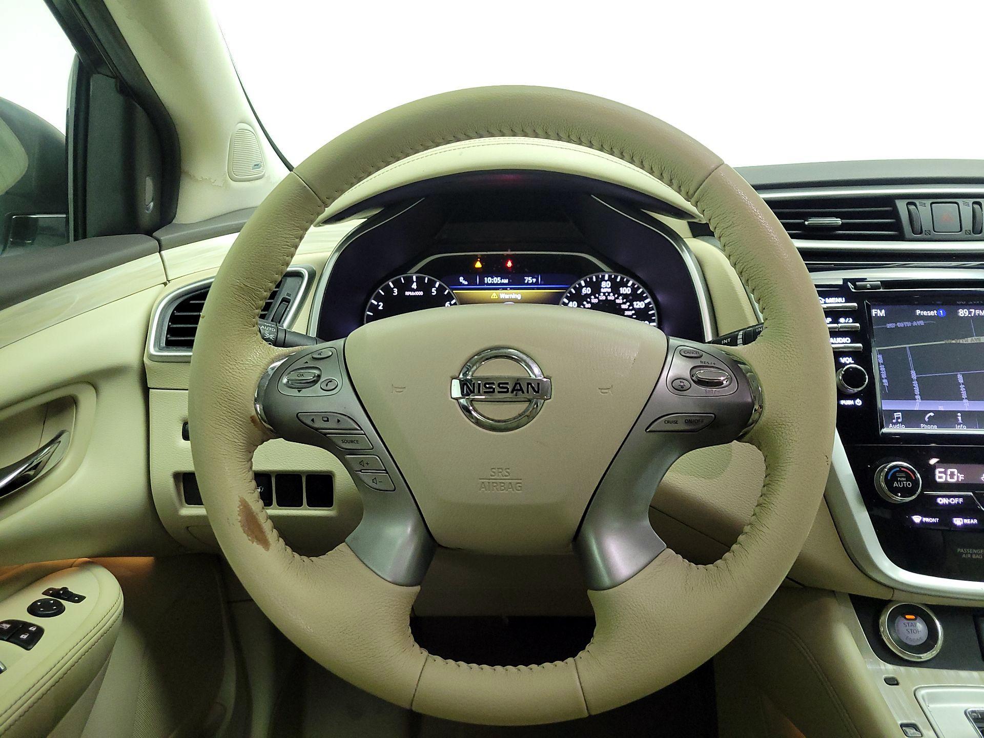 Thumbnail: 2016 Nissan Murano - 10