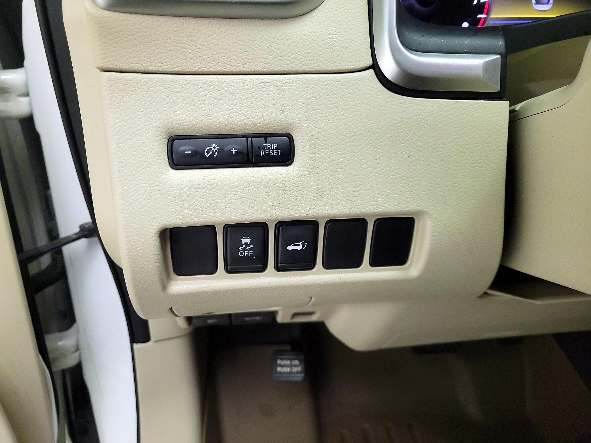 Thumbnail: 2016 Nissan Murano - 13