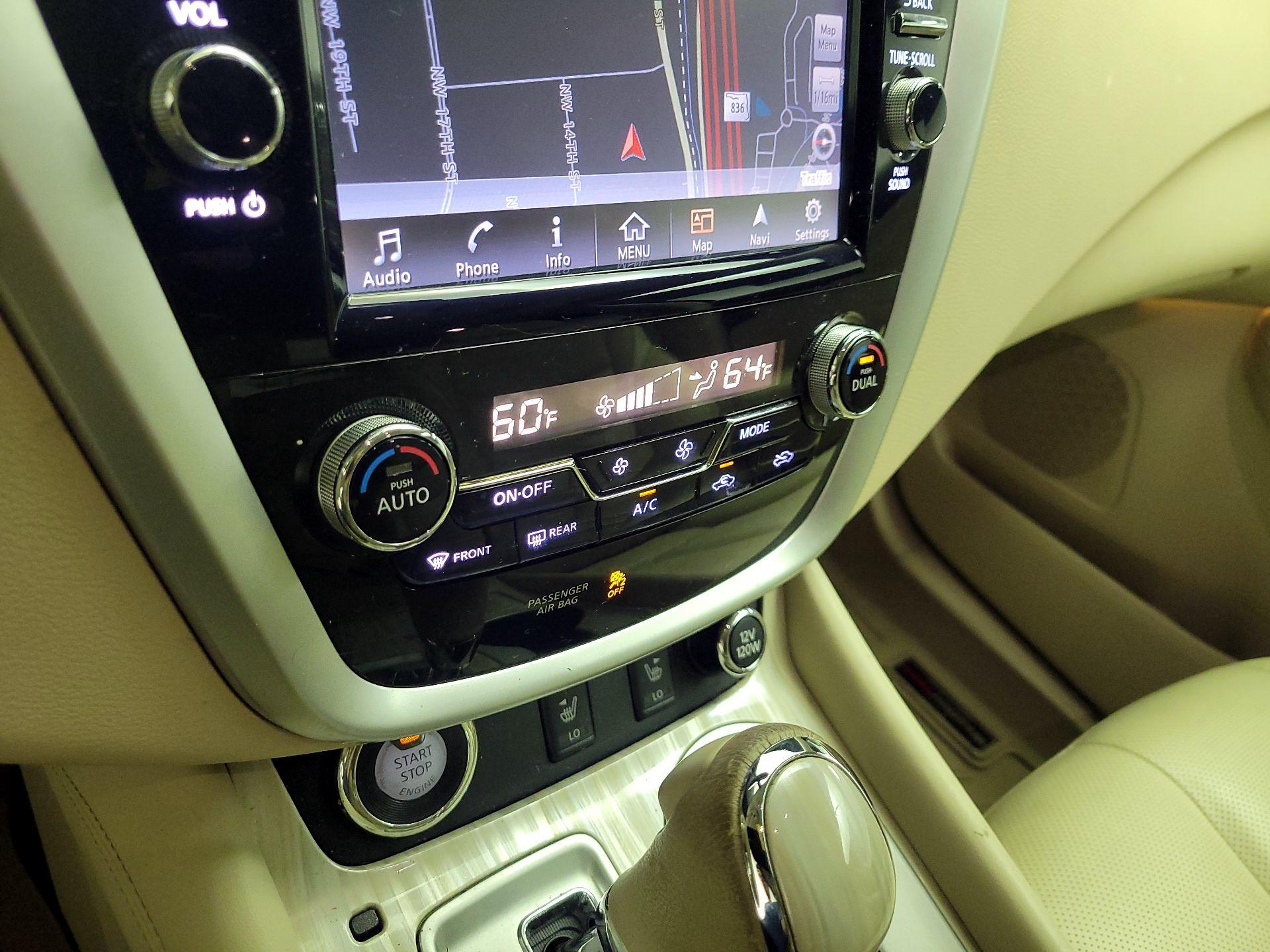 Thumbnail: 2016 Nissan Murano - 17