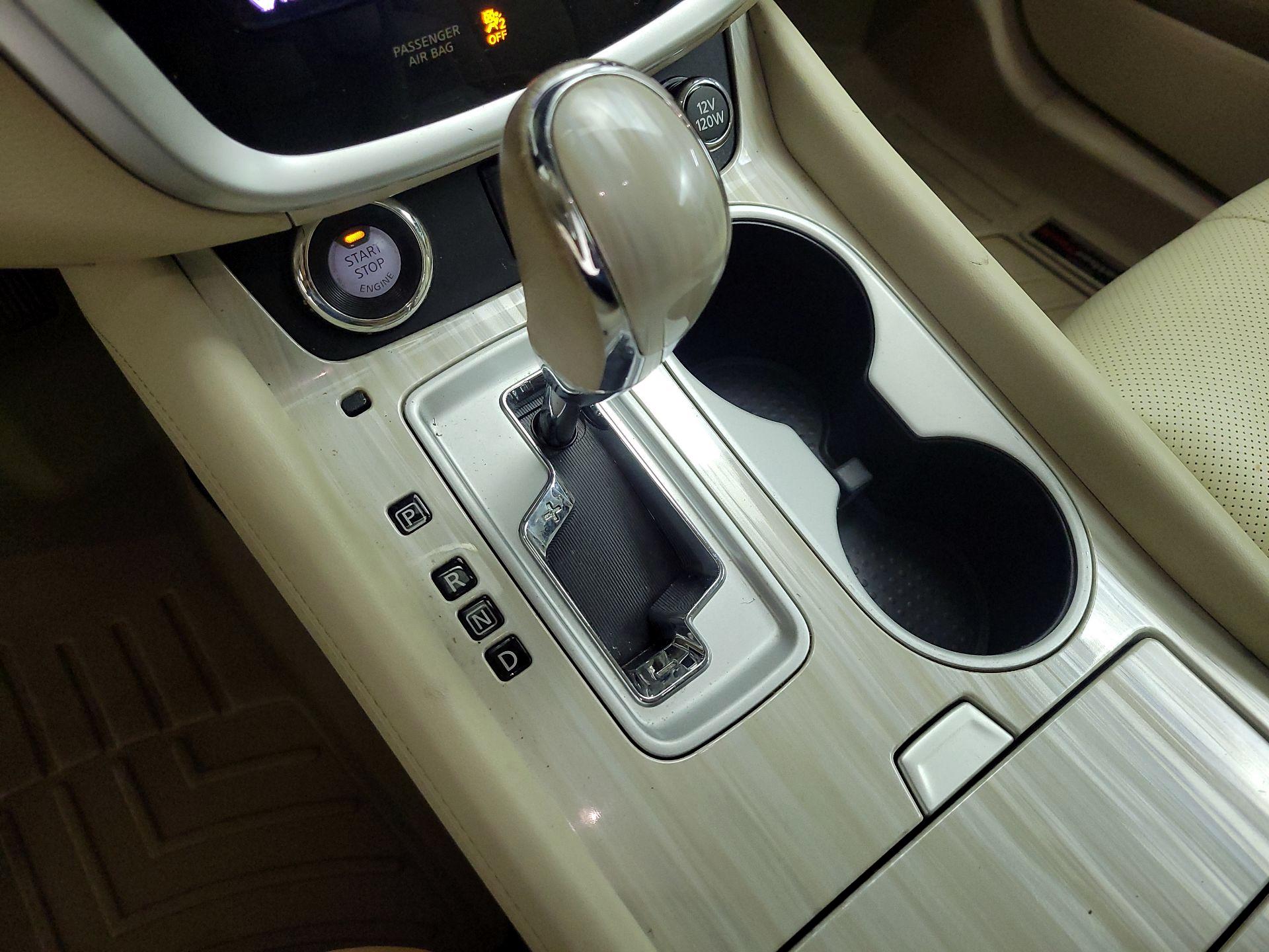 Thumbnail: 2016 Nissan Murano - 18