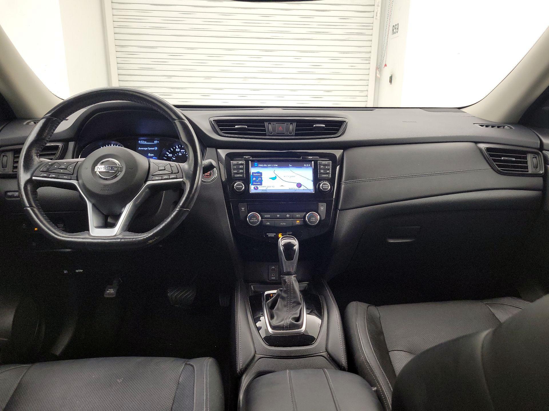Thumbnail: 2017 Nissan Rogue - 9
