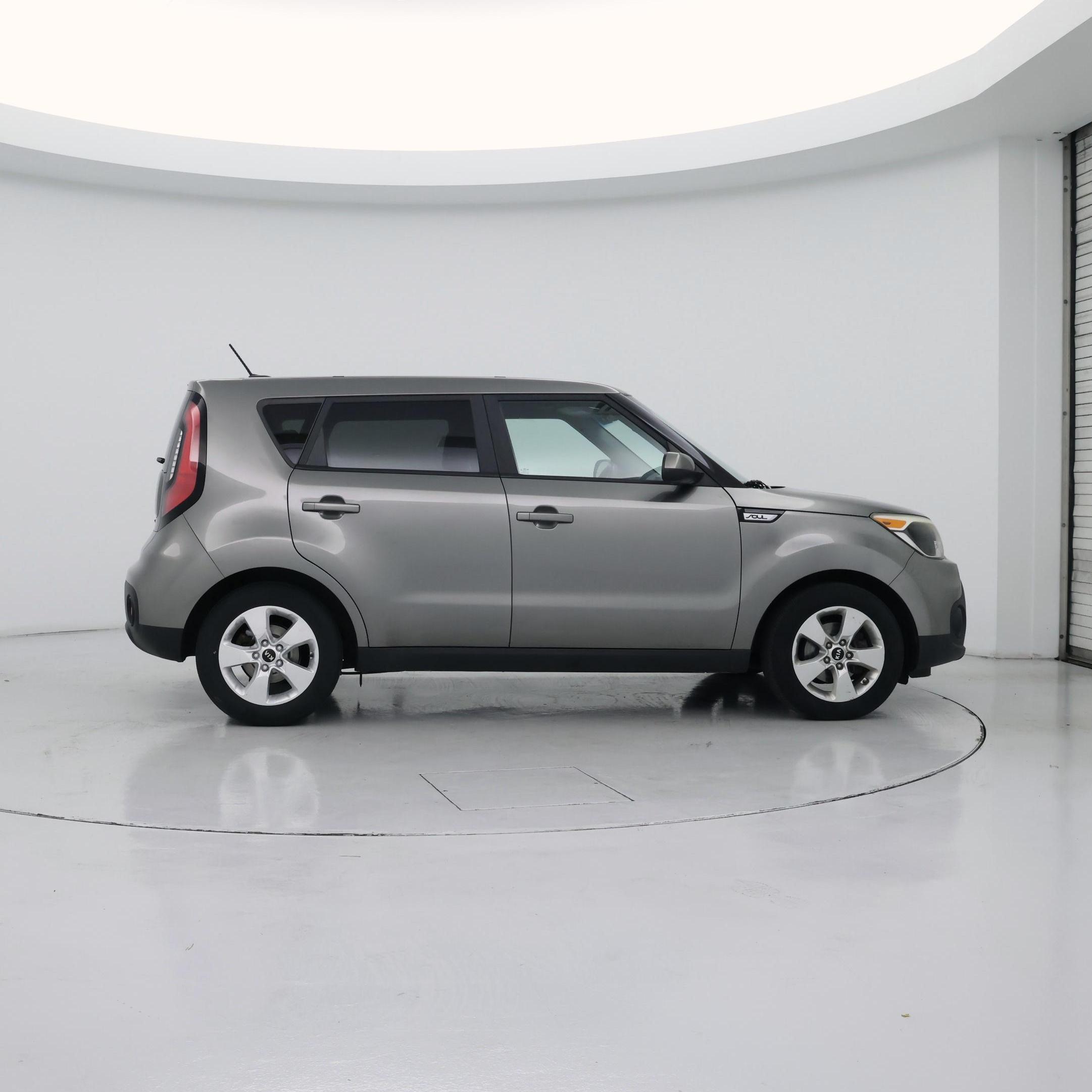 Thumbnail: 2017 Kia Soul - 7