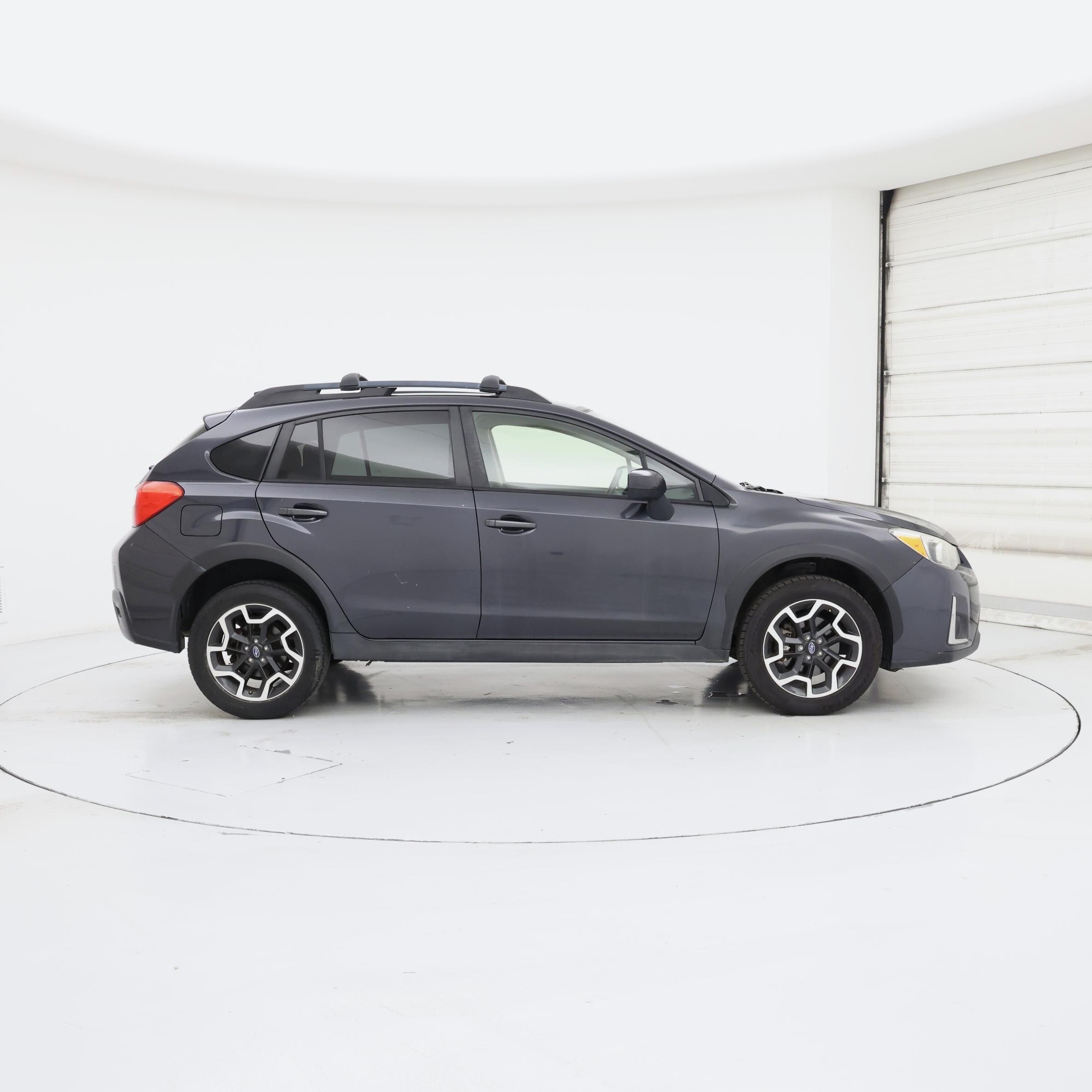 Thumbnail: 2017 Subaru Crosstrek - 7