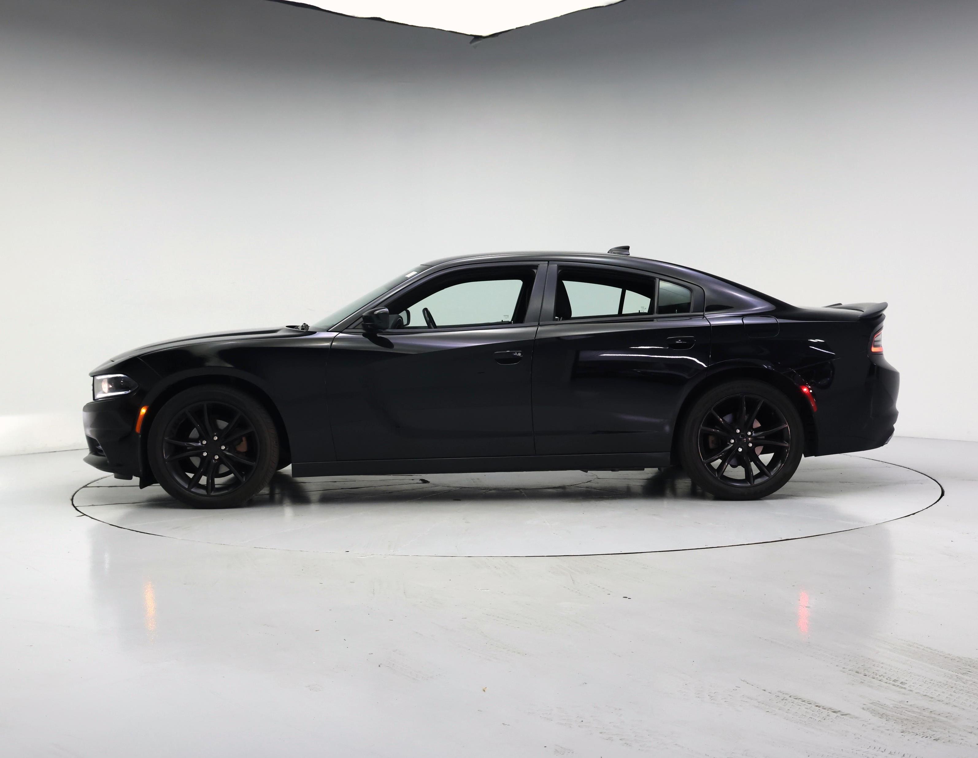 Thumbnail: 2016 Dodge Charger - 3