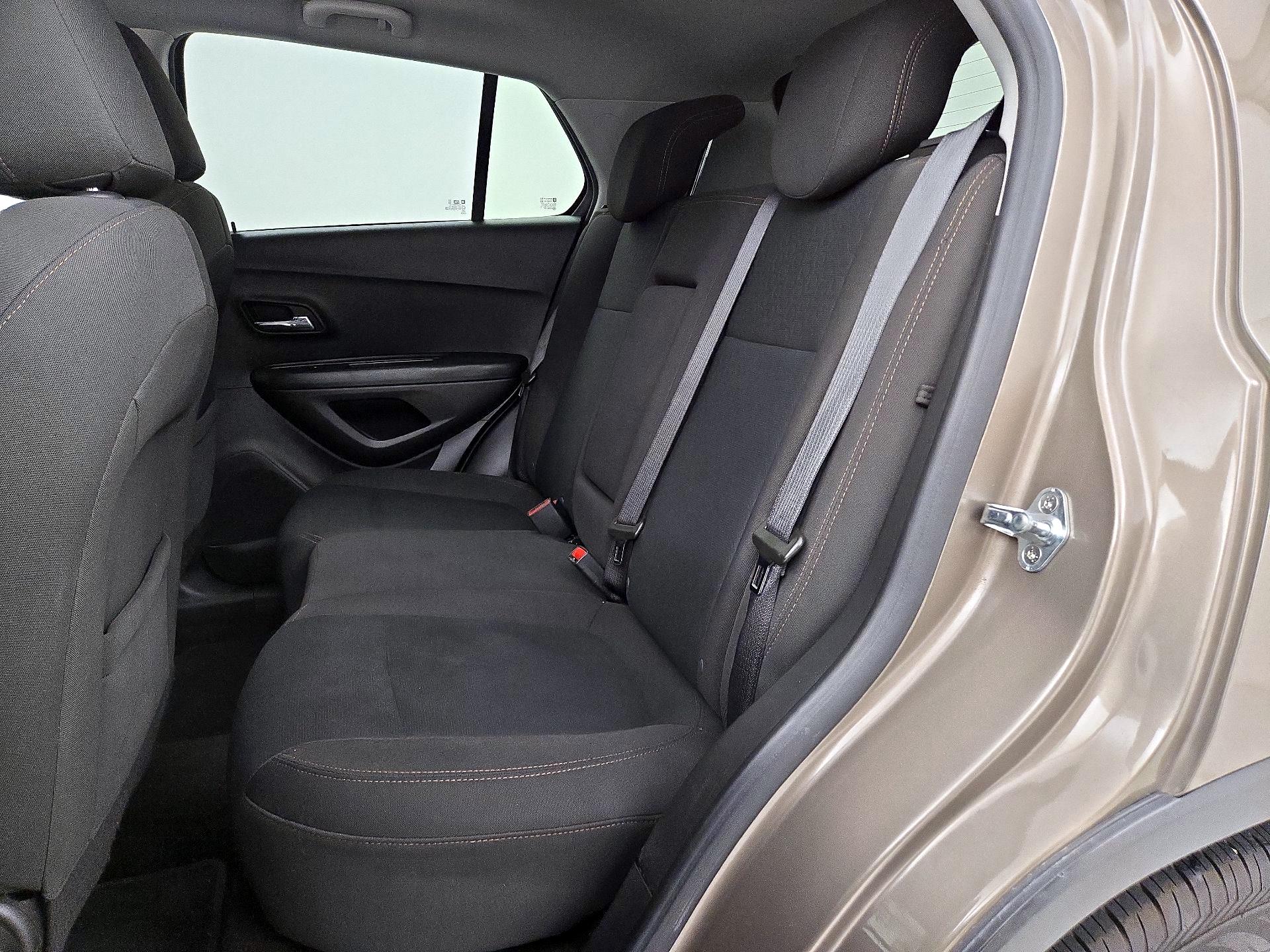 Thumbnail: 2022 Chevrolet Trax - 19