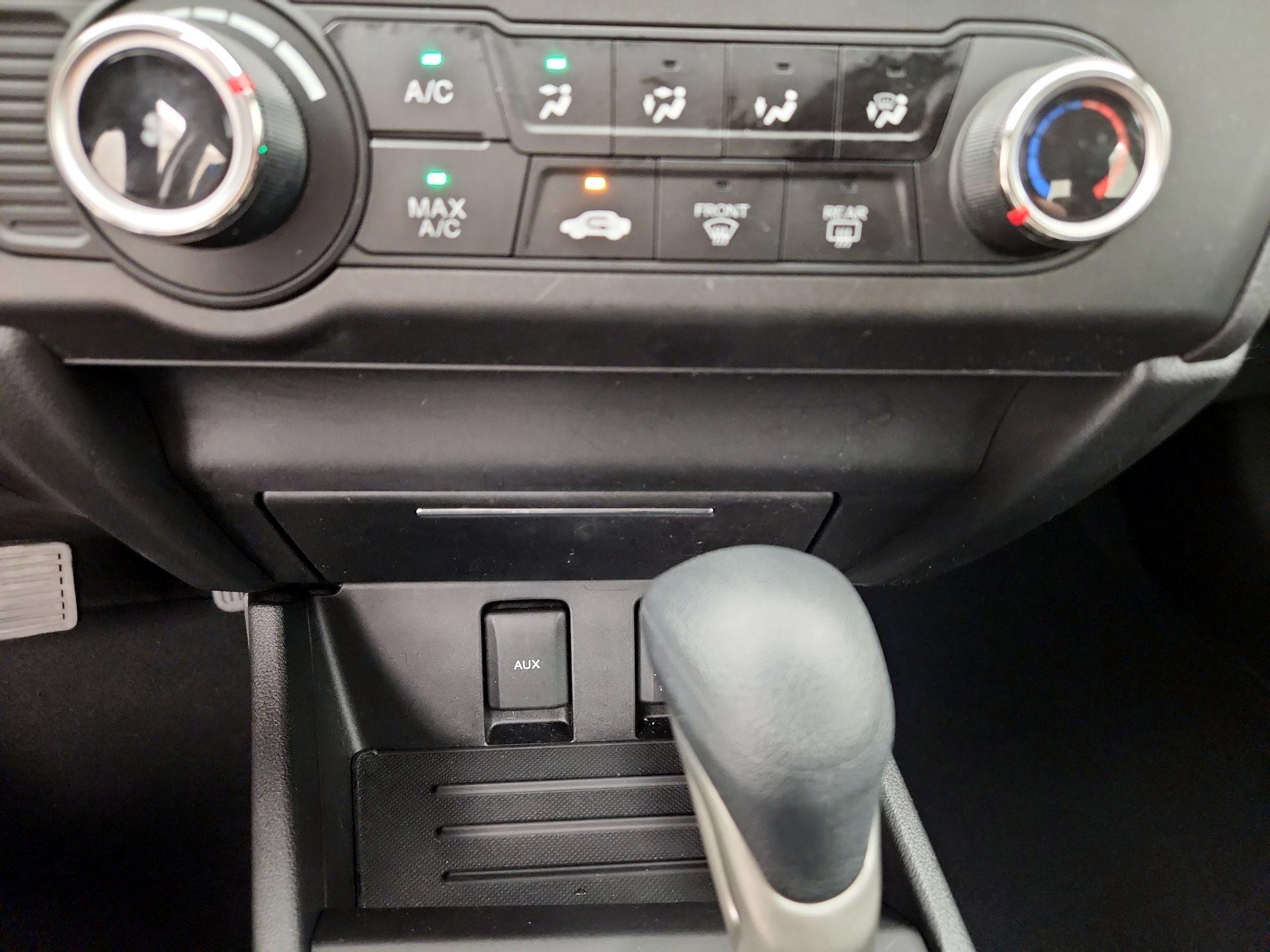 Thumbnail: 2014 Honda Civic - 16
