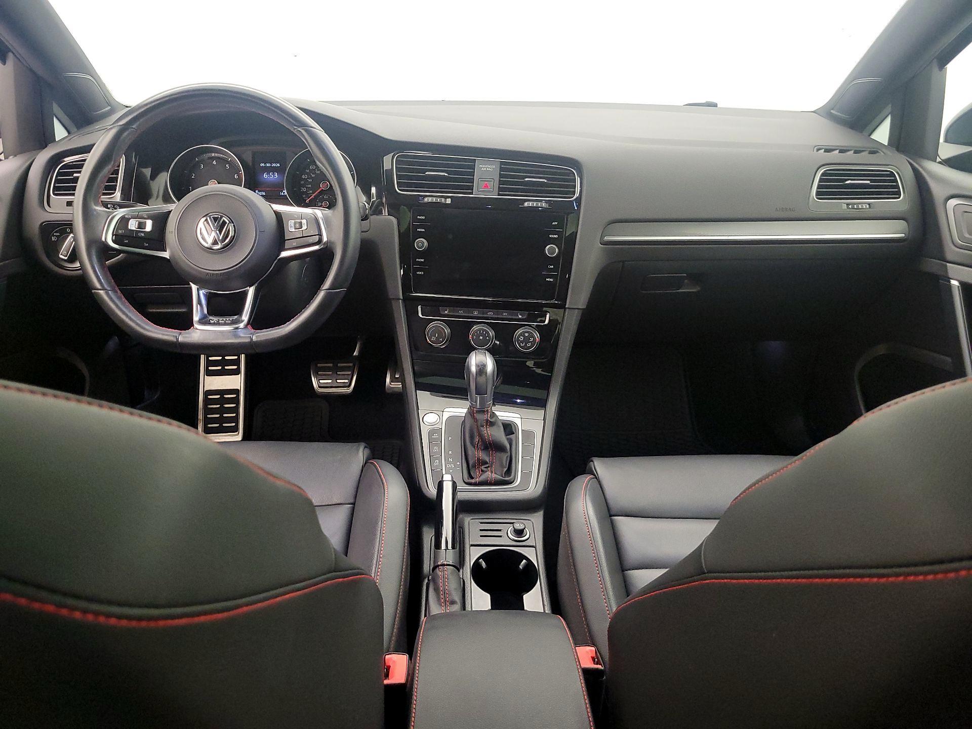 Thumbnail: 2018 Volkswagen Golf - 9