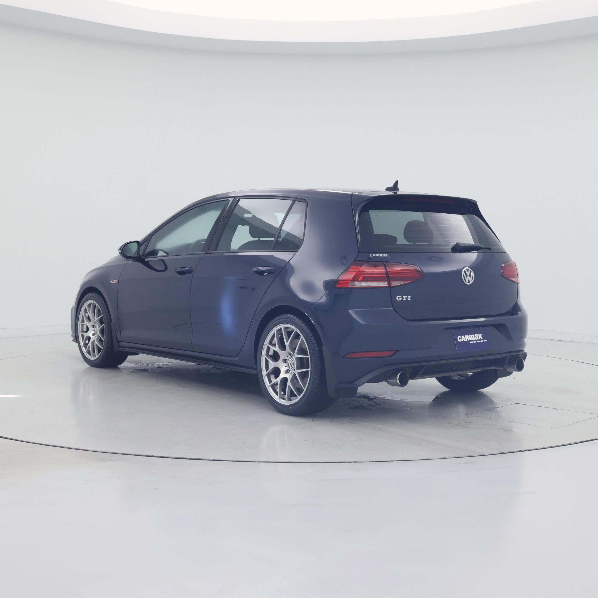 Thumbnail: 2018 Volkswagen Golf - 2