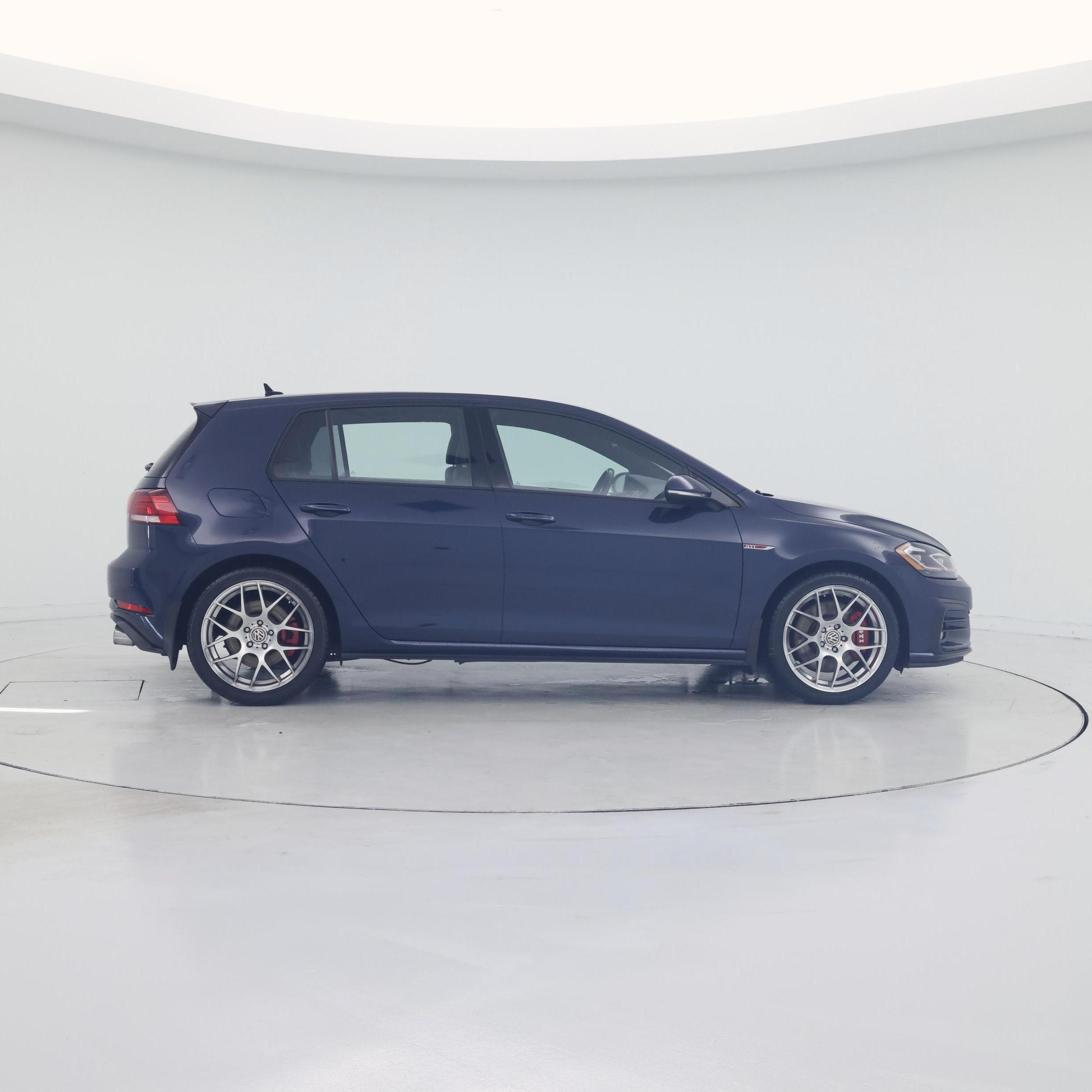 Thumbnail: 2018 Volkswagen Golf - 7