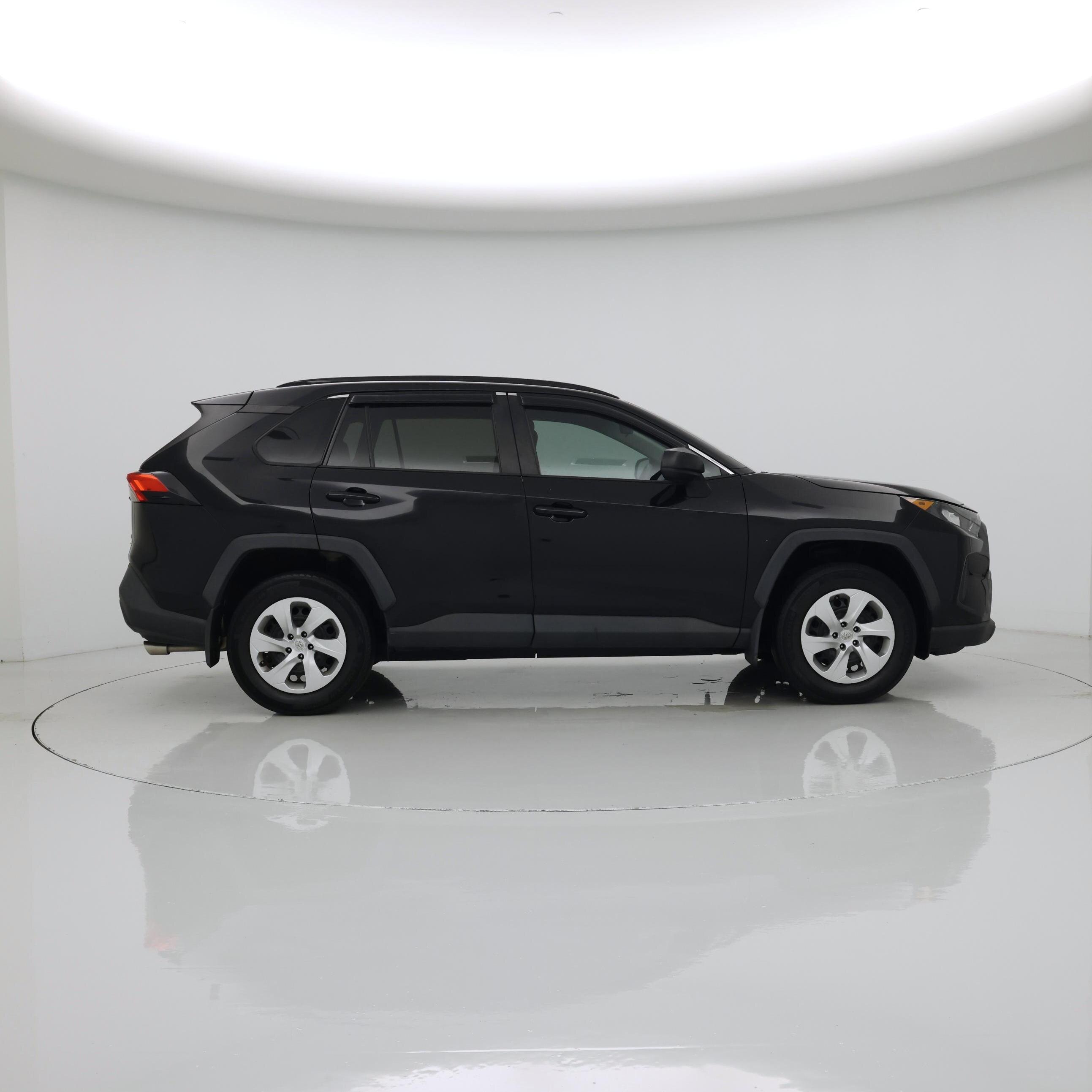 Thumbnail: 2021 Toyota RAV4 - 7