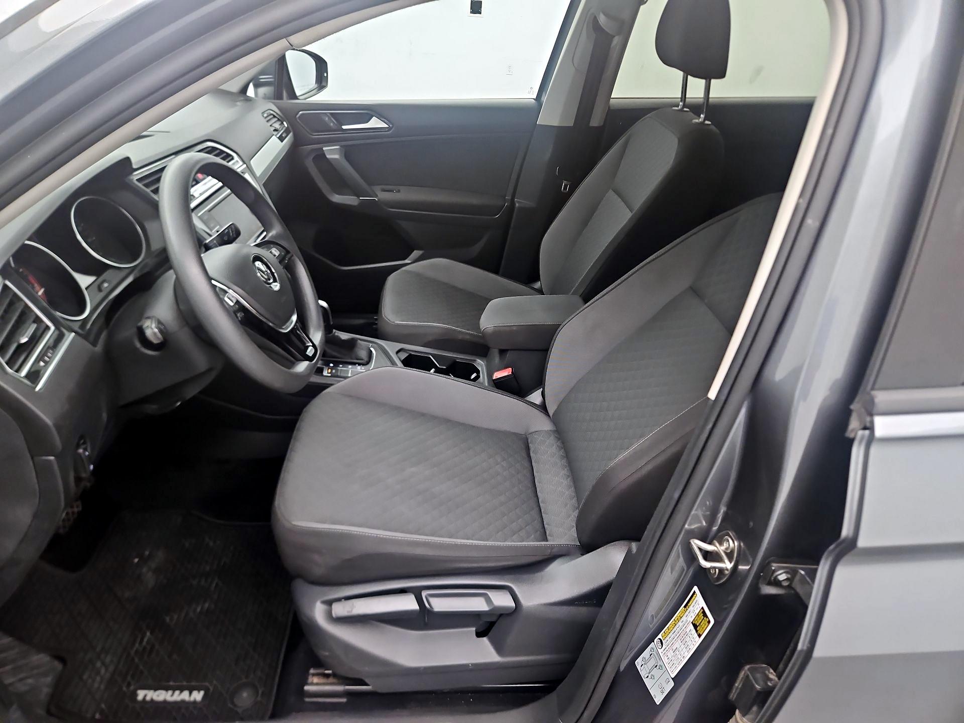 Thumbnail: 2018 Volkswagen Tiguan - 11
