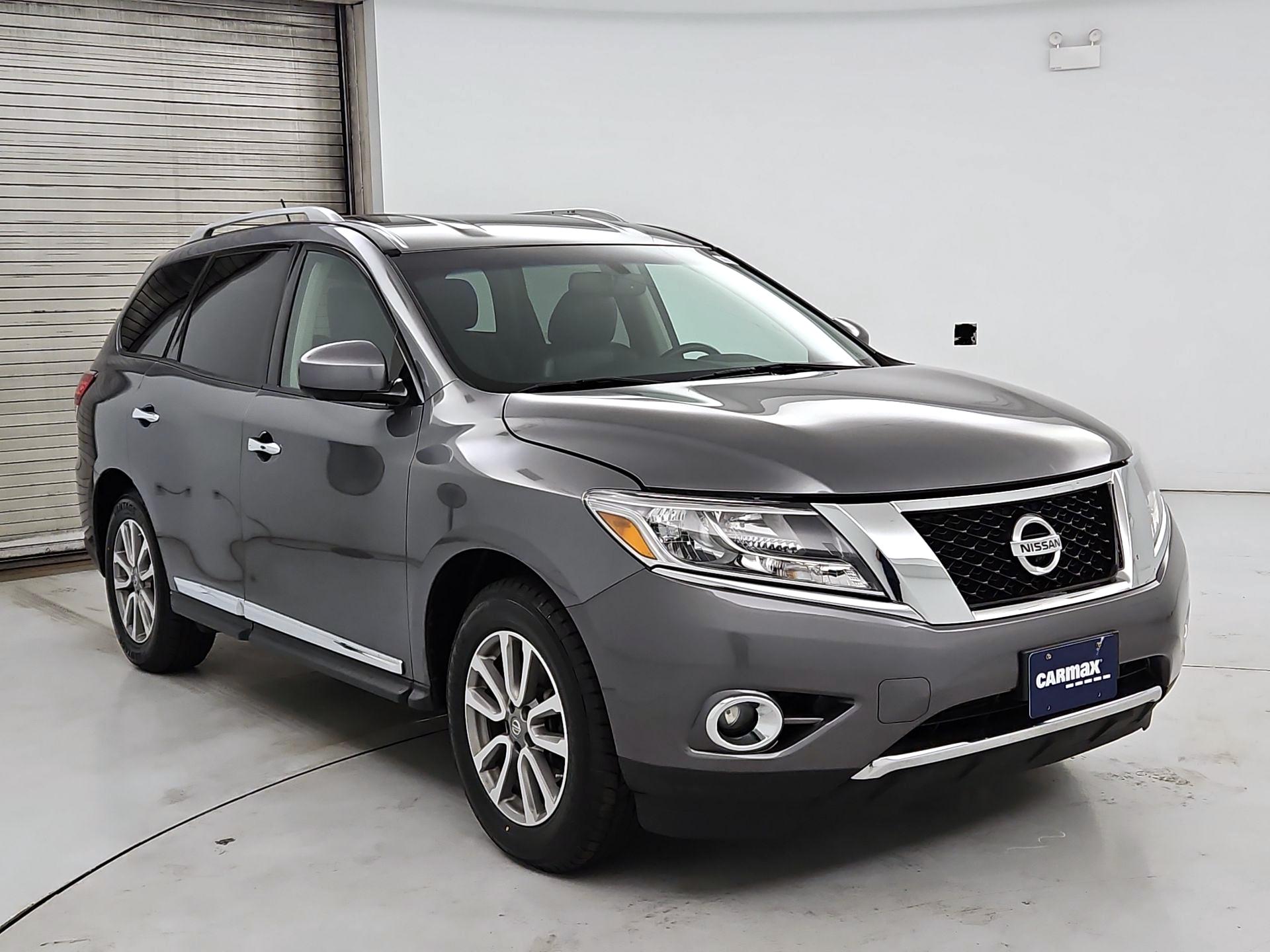 Thumbnail: 2015 Nissan Pathfinder - 1